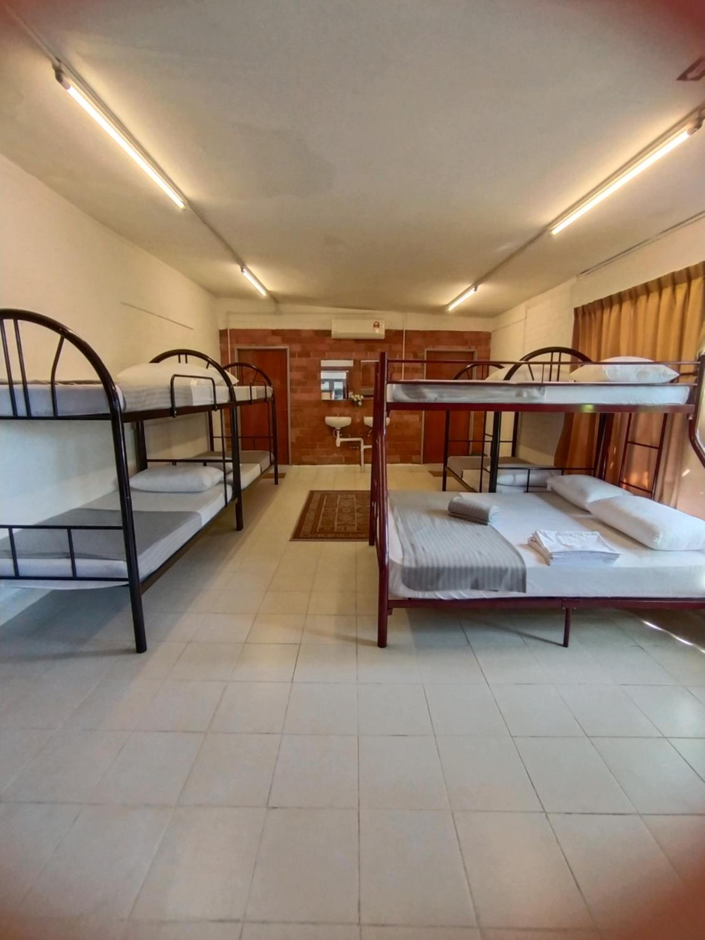 Mixed Dormitory Room photo 2