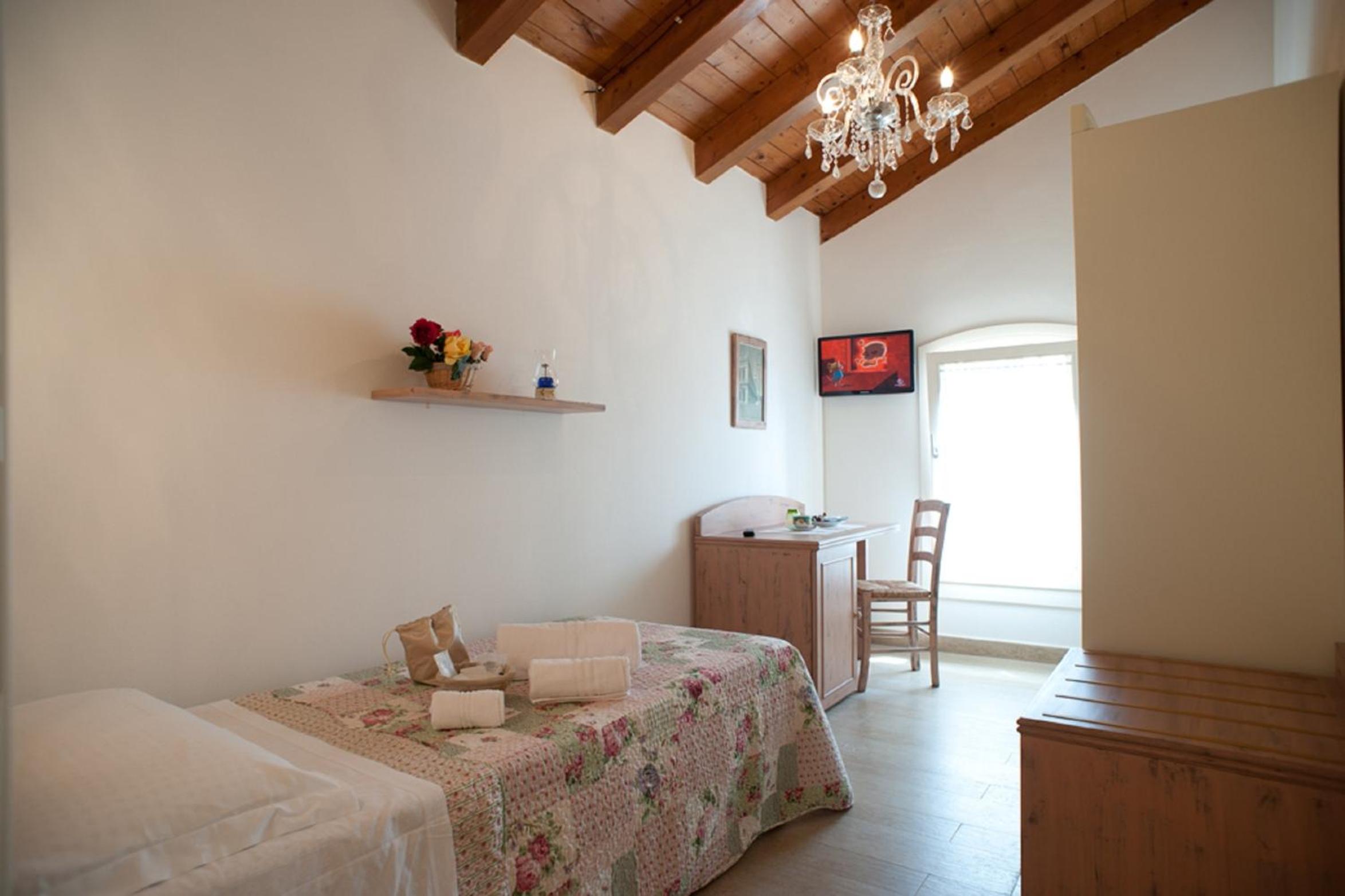 Single Room photo 2