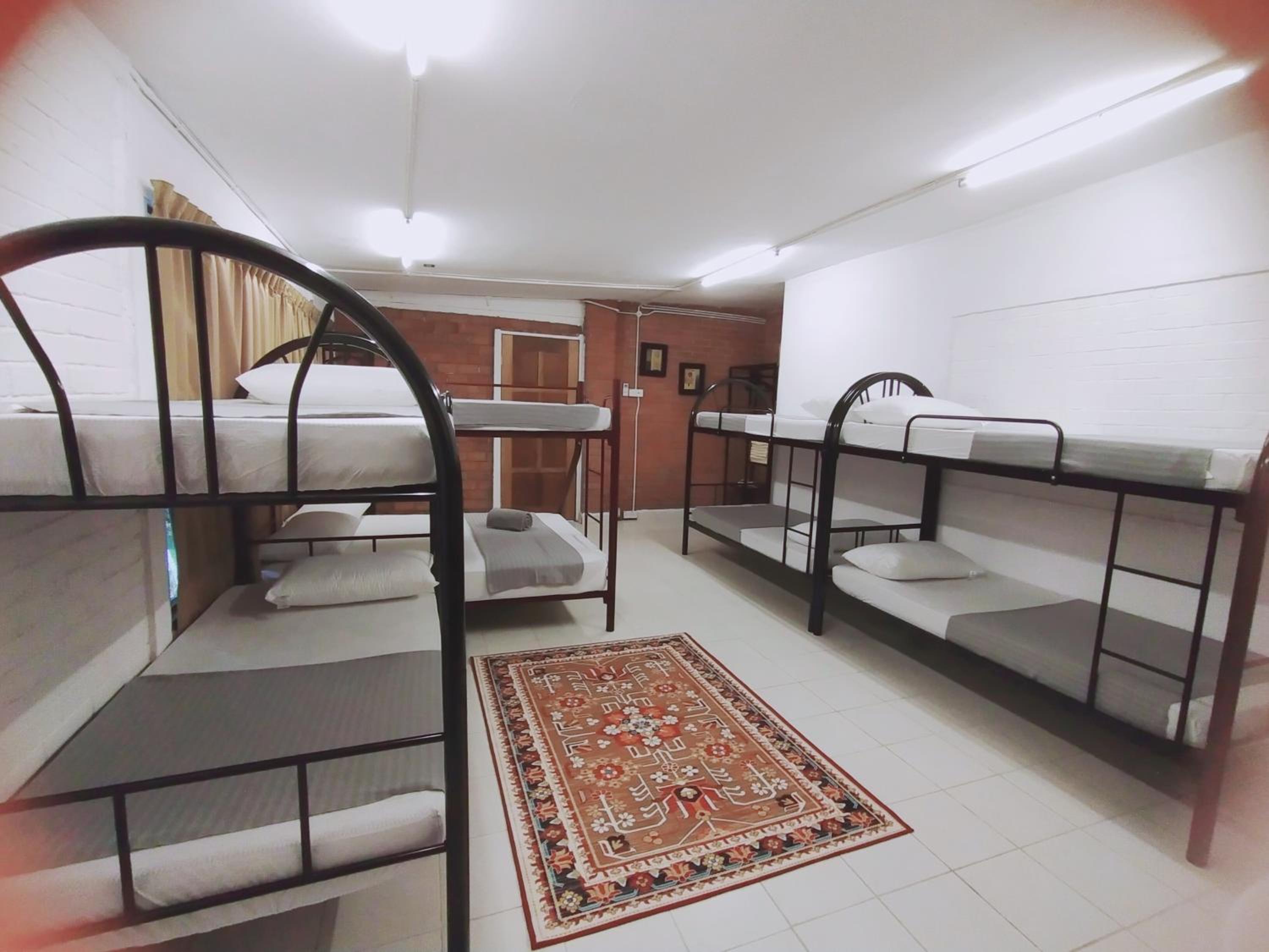 Mixed Dormitory Room photo 1