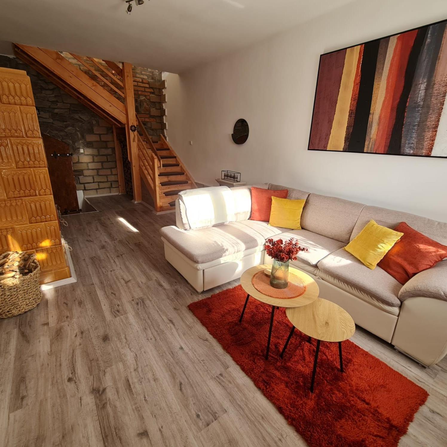 One-Bedroom House photo 1