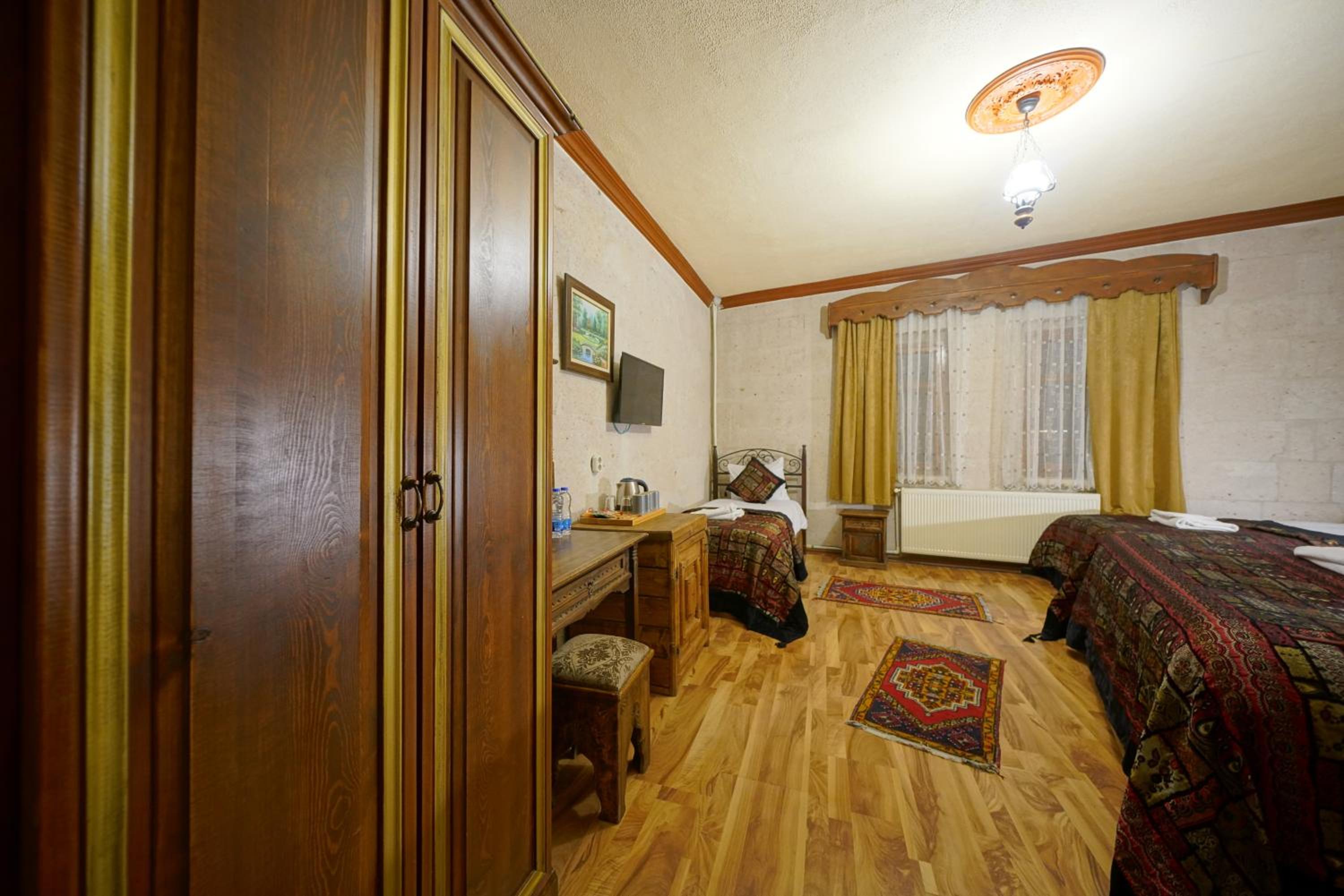 Quadruple Room with Bathroom