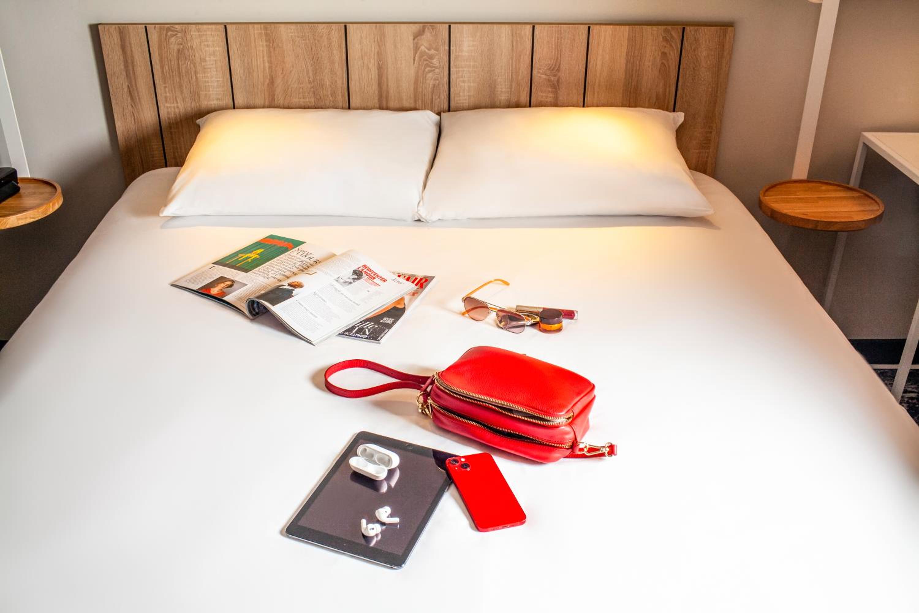 Standard One Double Bed - Photo 6