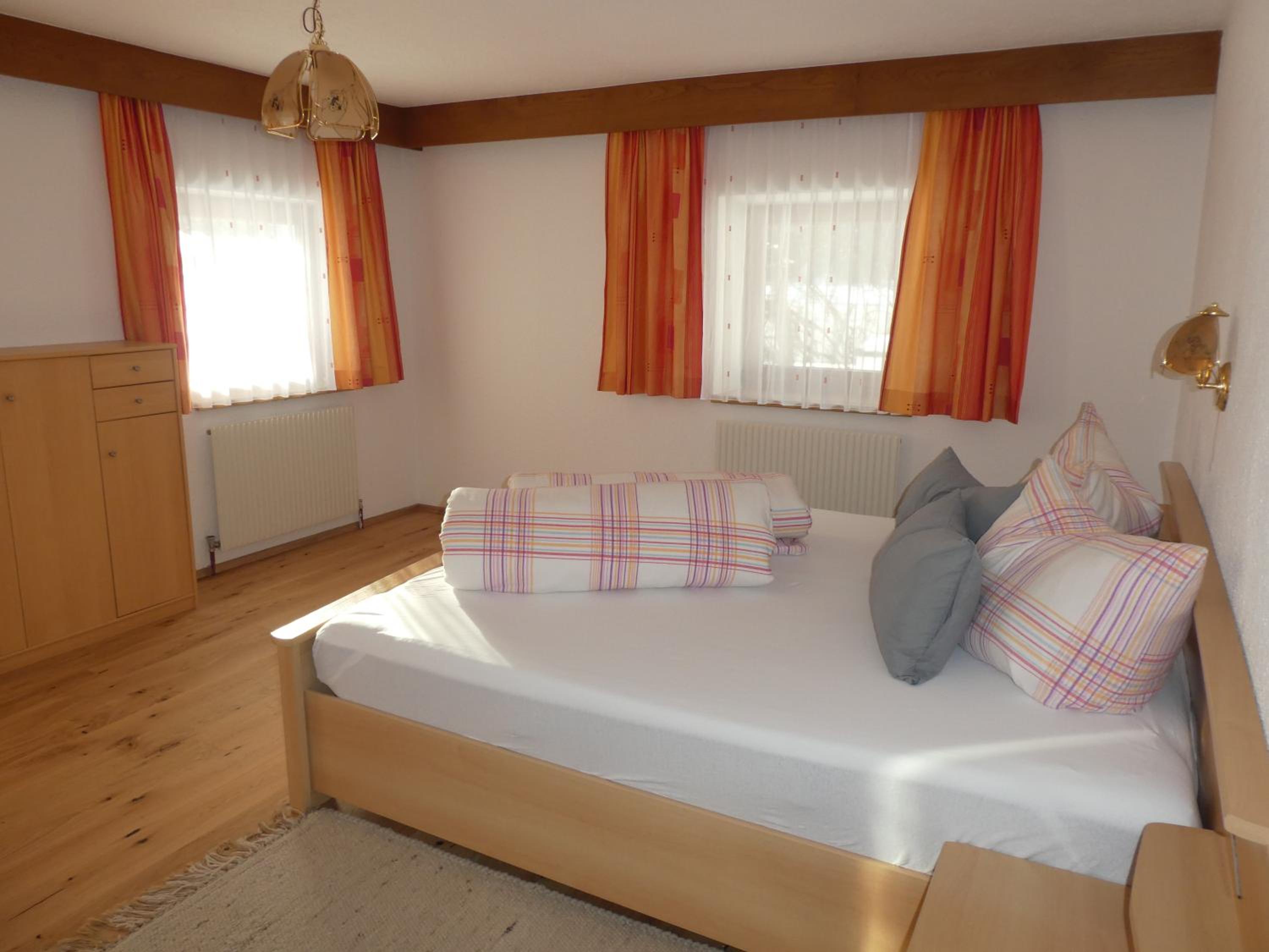 One-Bedroom Apartment with Balcony photo 3