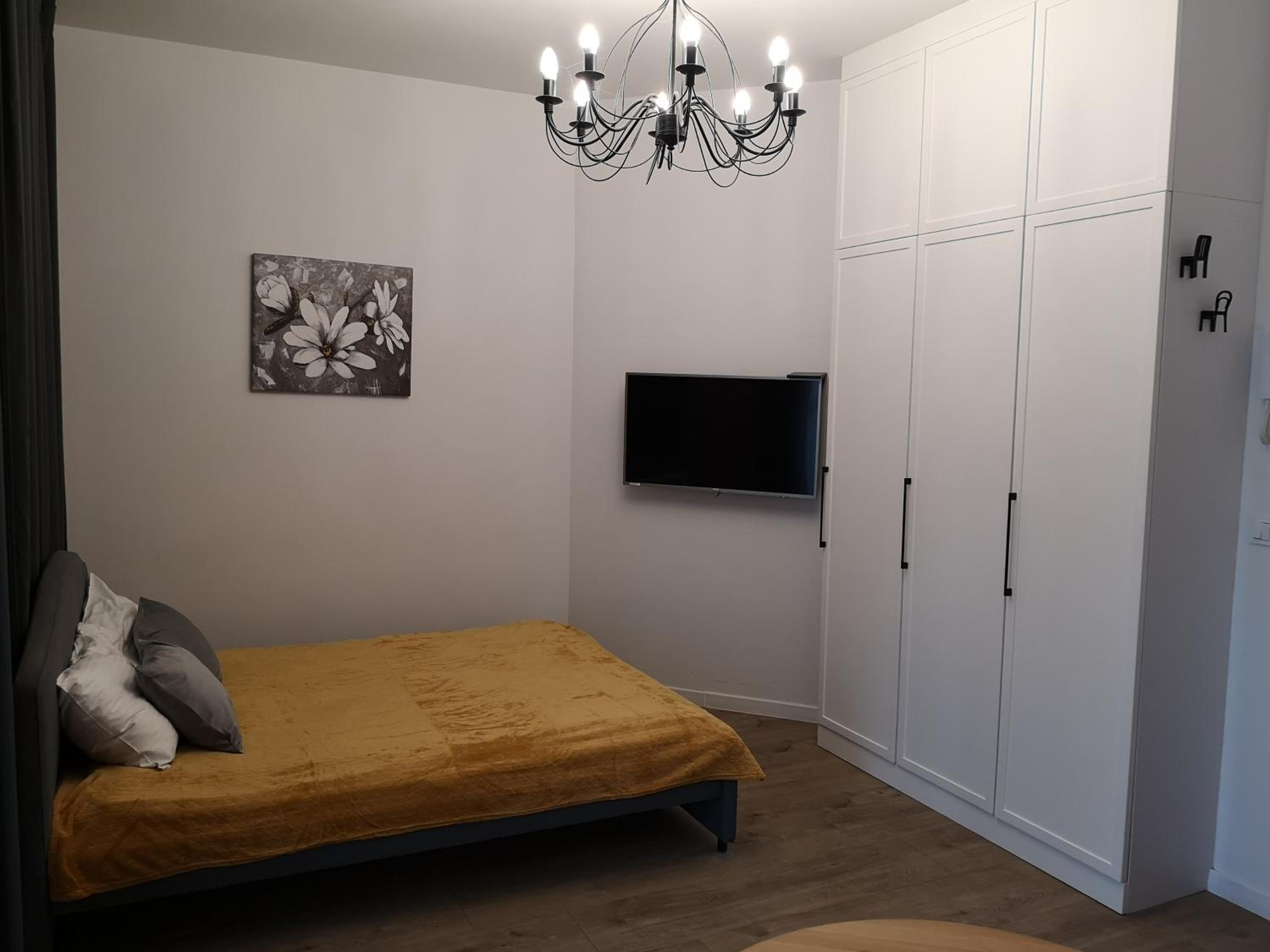 Studio Apartment - Photo 10
