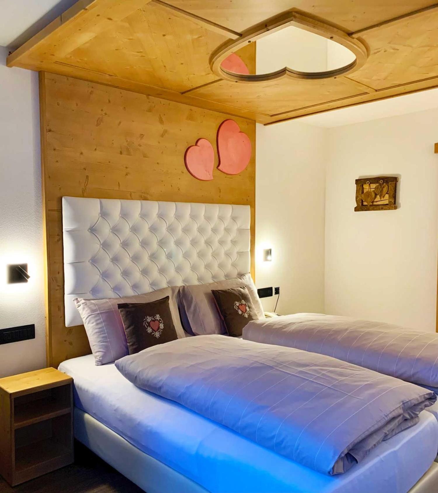 Junior Suite with Balcony photo 1