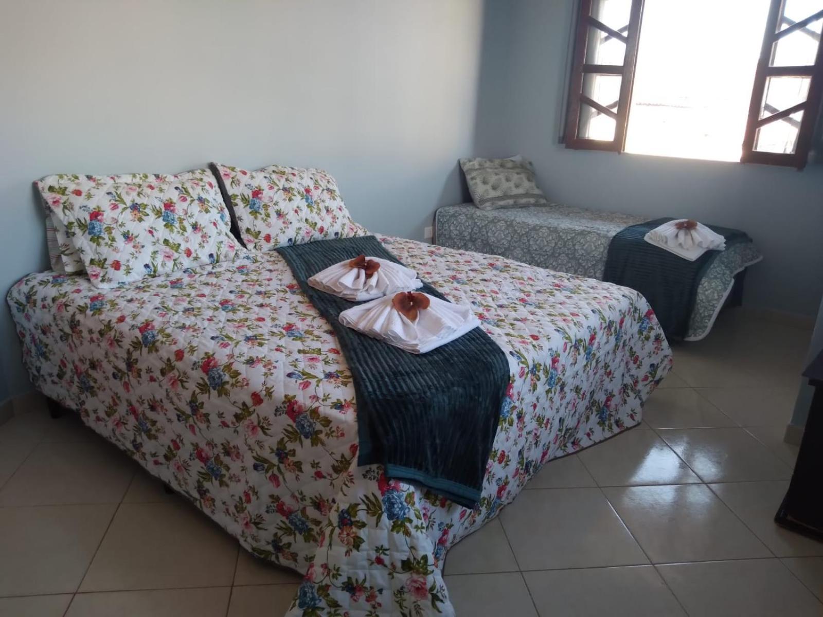 Triple Room with Bathroom - Photo 2