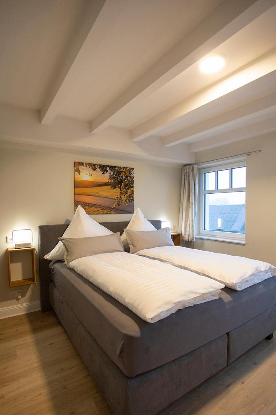 One-Bedroom Apartment - Photo 14
