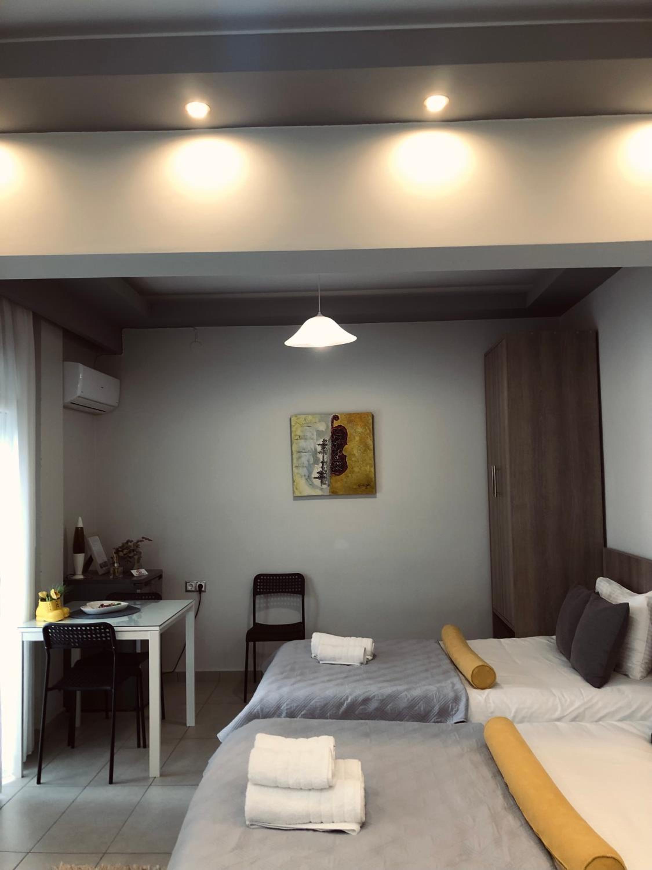 One-Bedroom Apartment - Photo 21