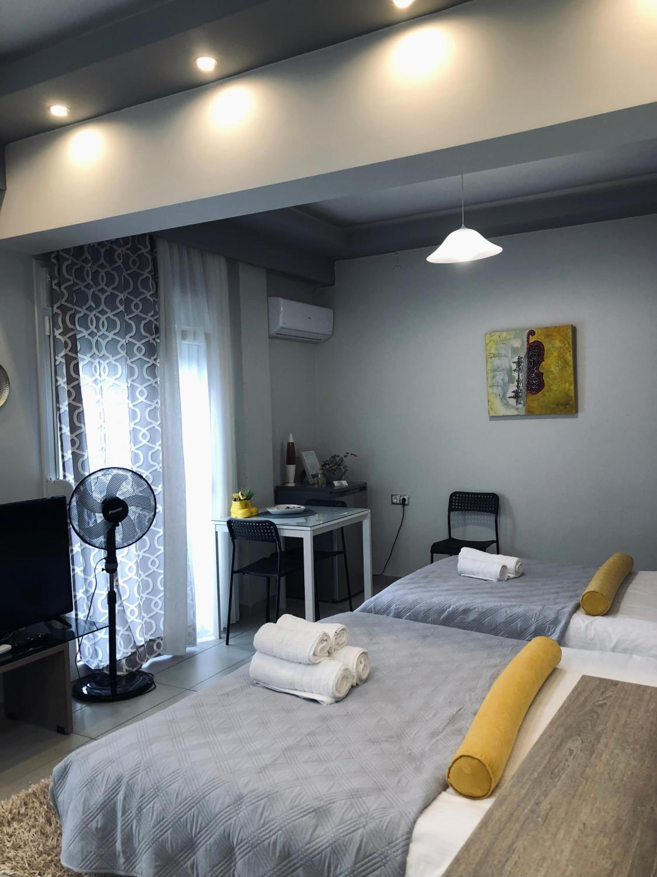 One-Bedroom Apartment - Photo 22