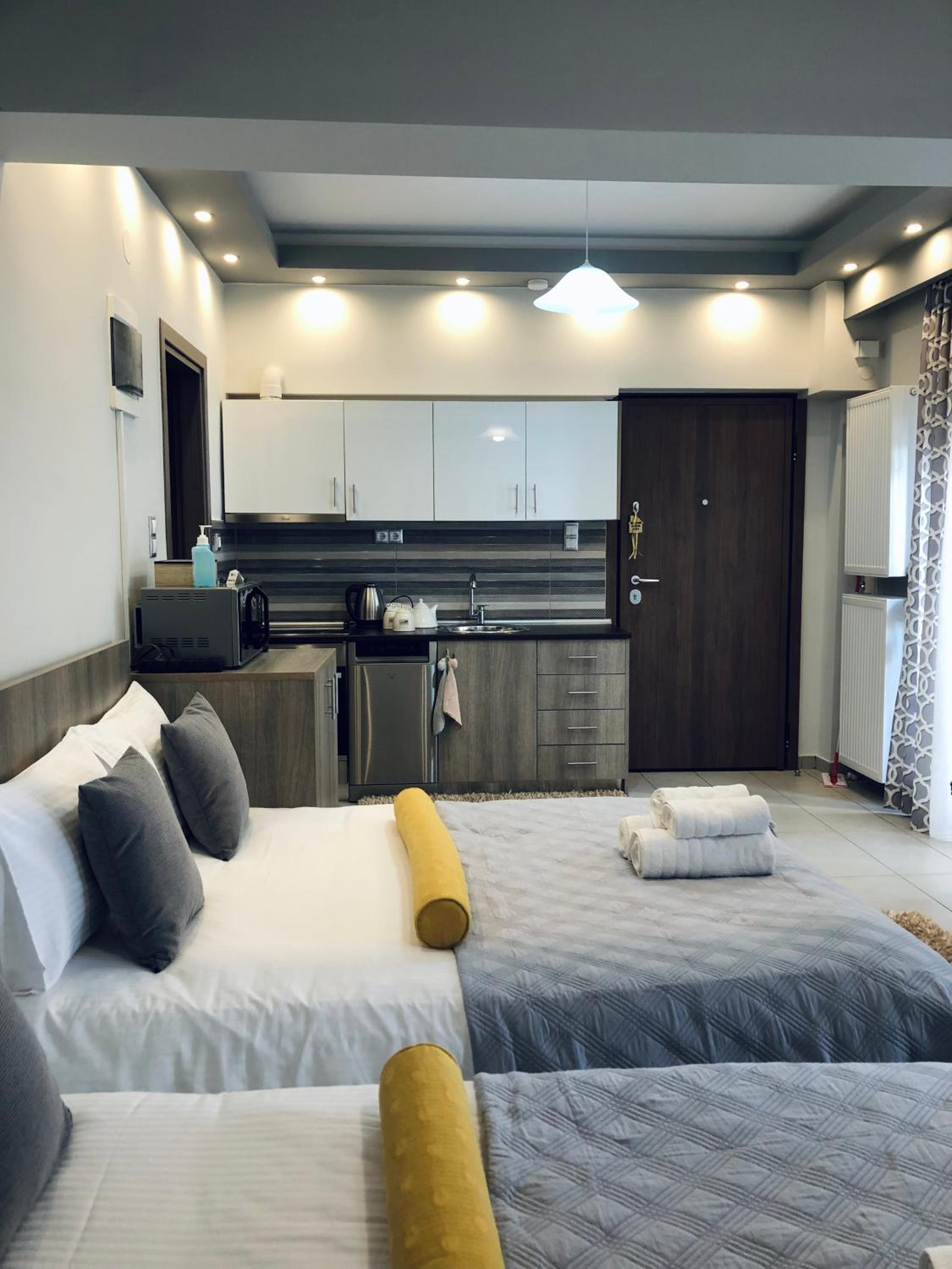 One-Bedroom Apartment - Photo 24