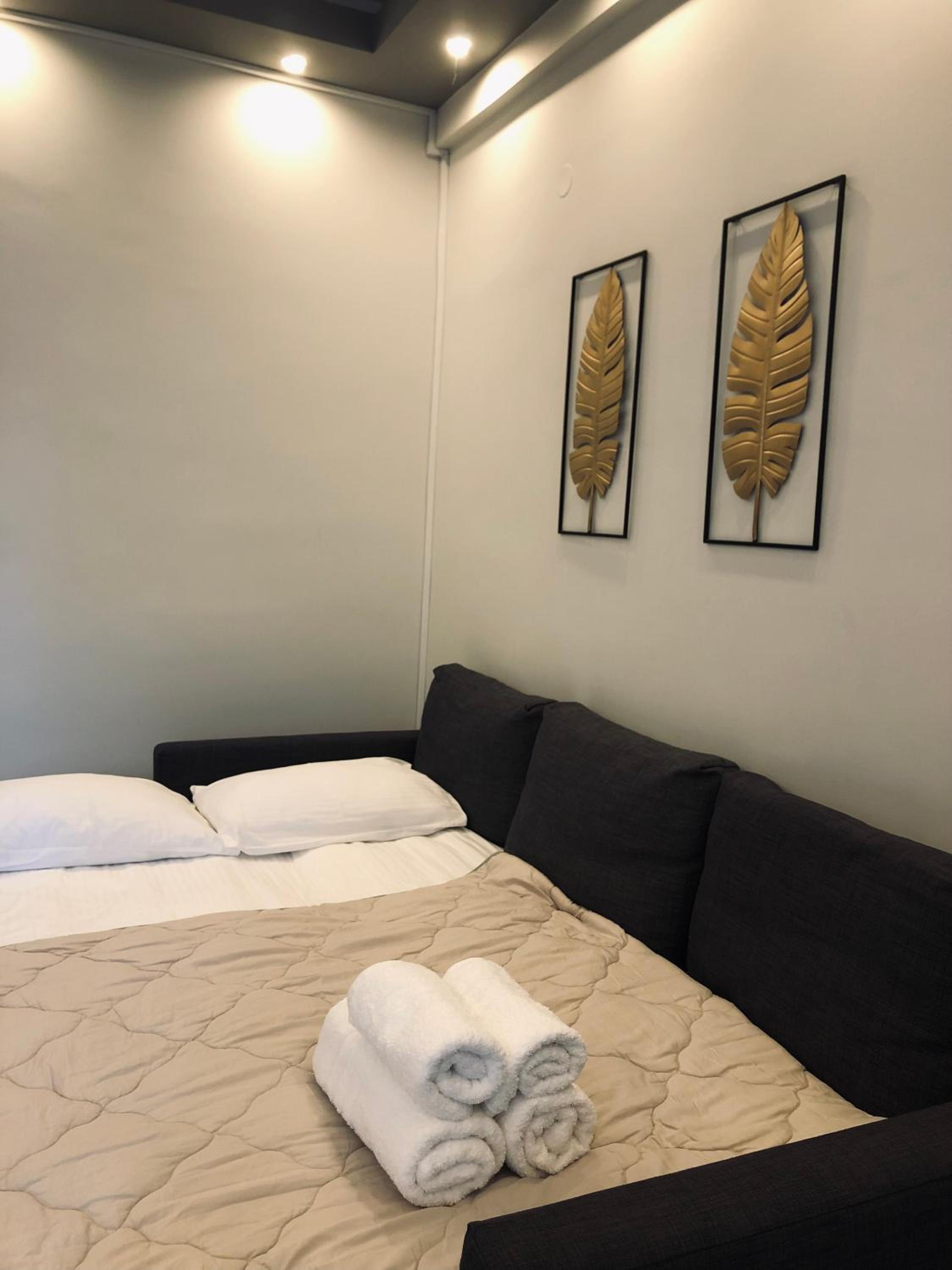One-Bedroom Apartment - Photo 26
