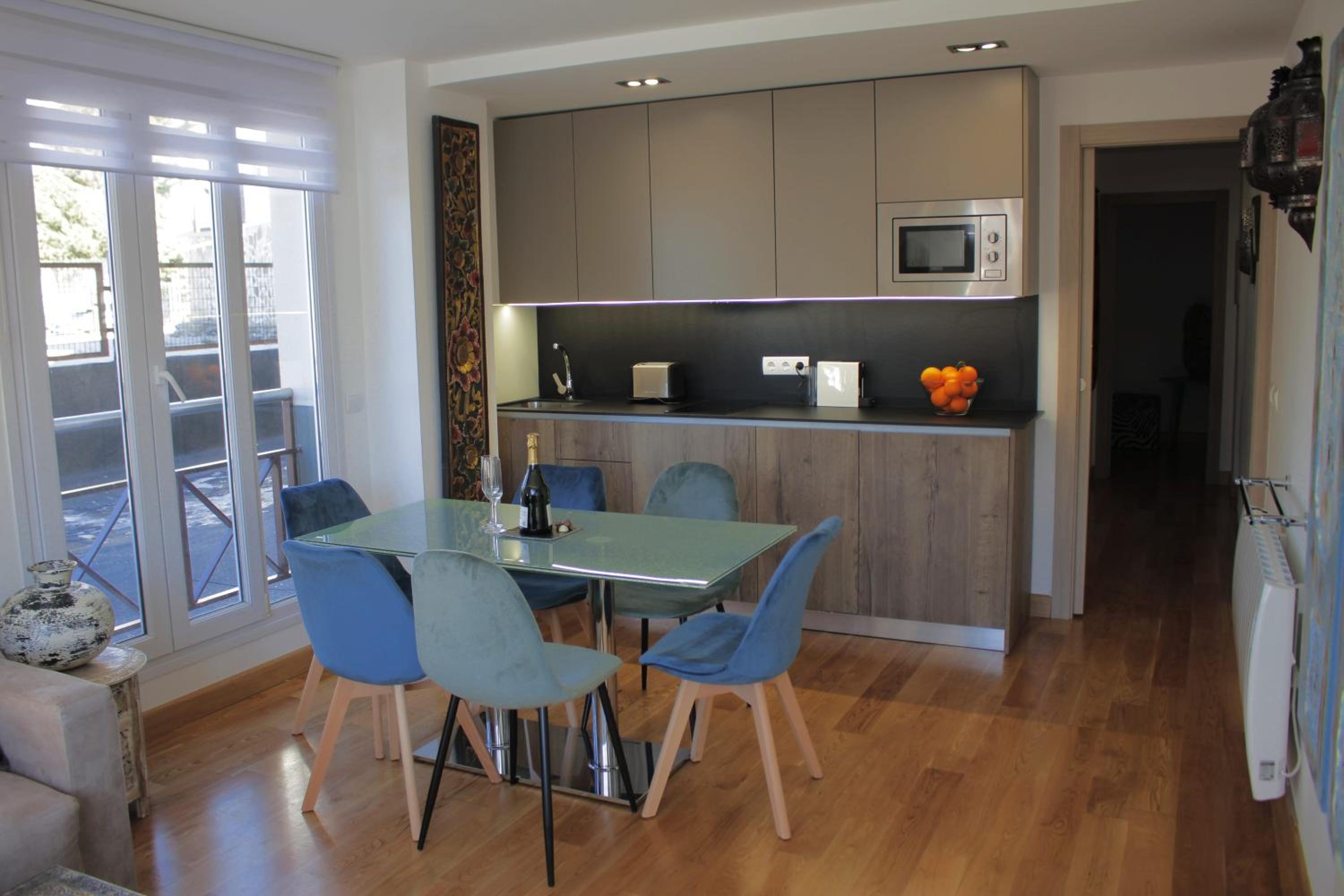 Superior Two-Bedroom Apartment - Photo 21