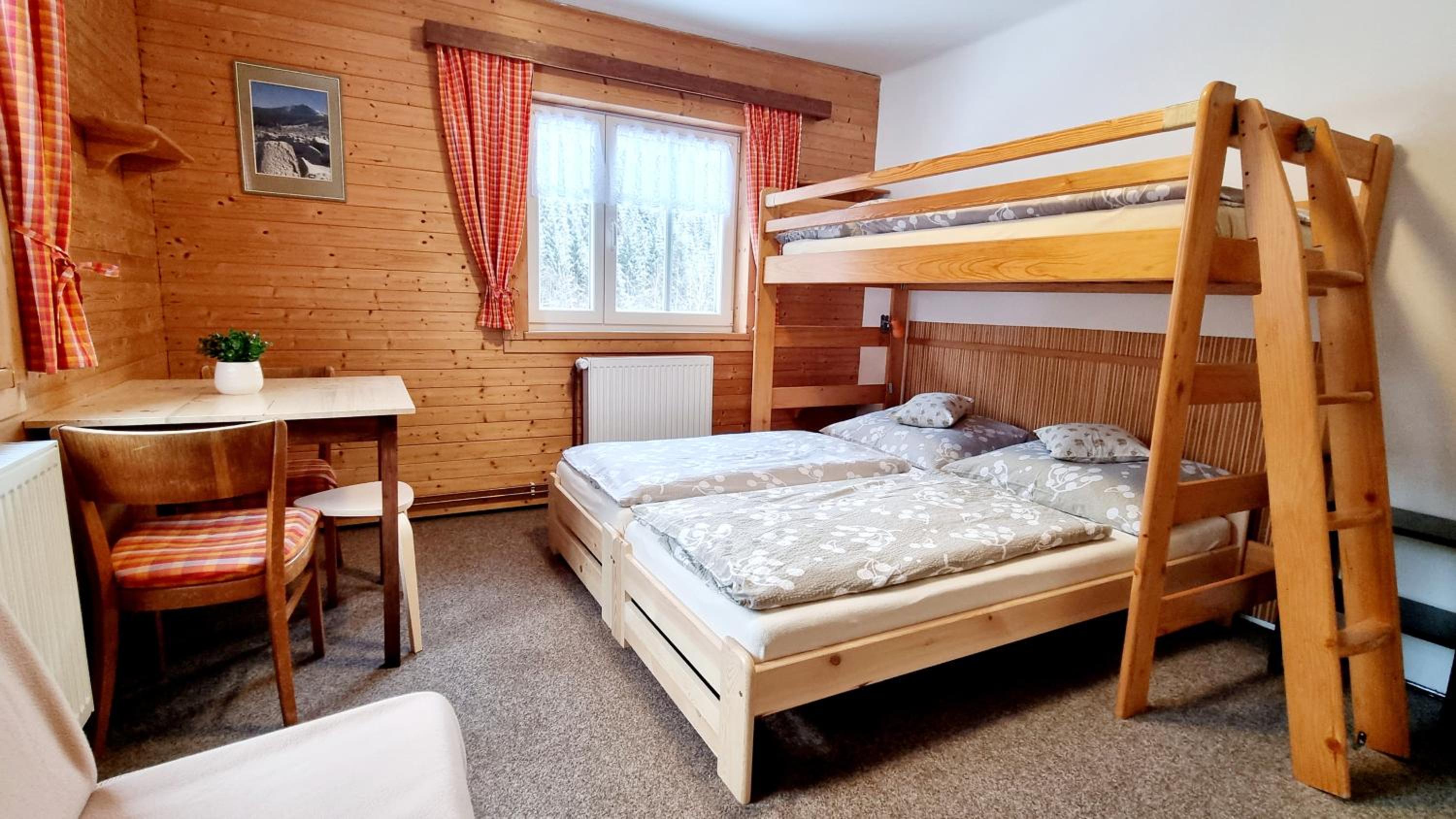 Triple Room with Shared Bathroom photo 1