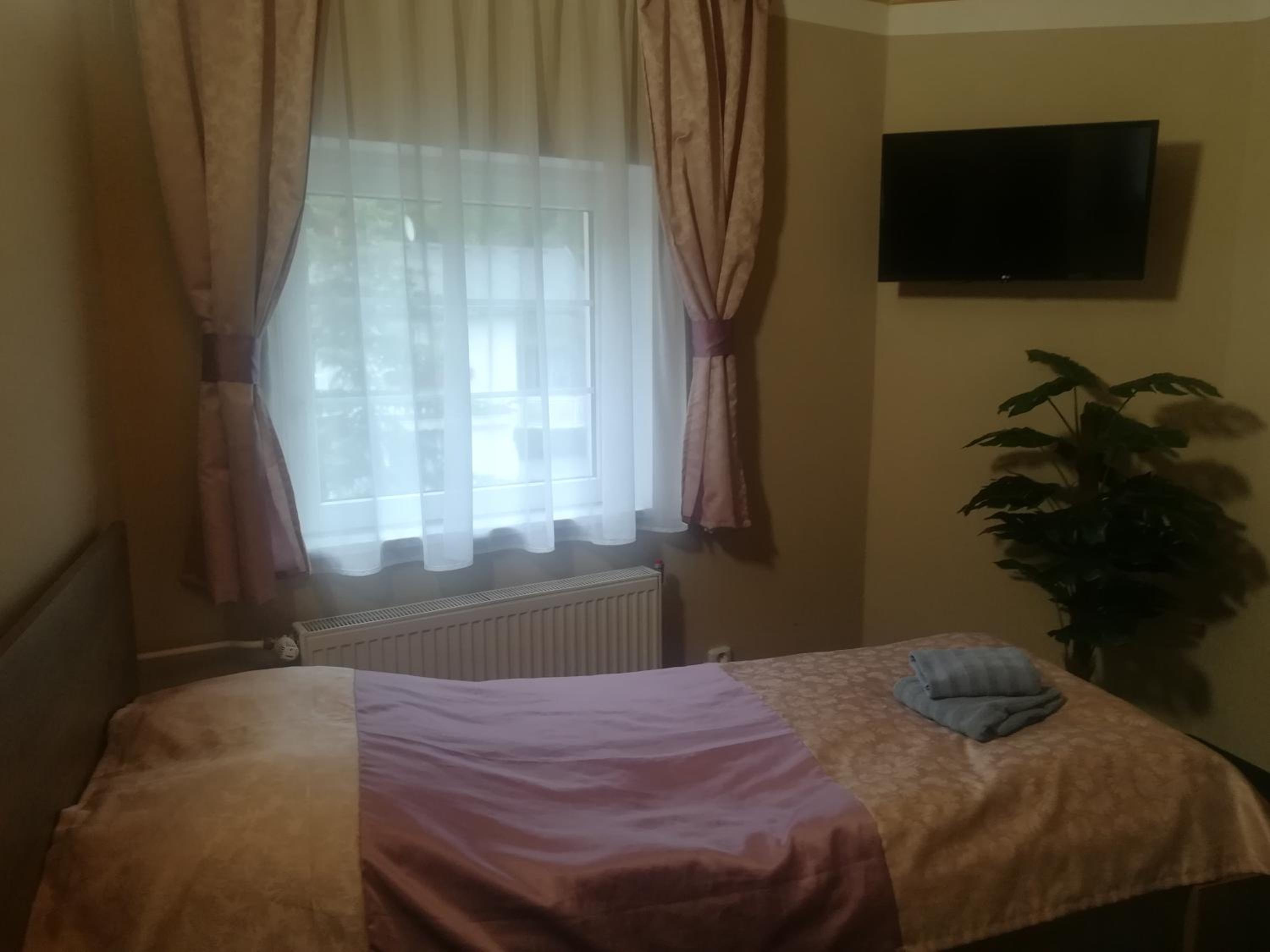 Single Room photo 2