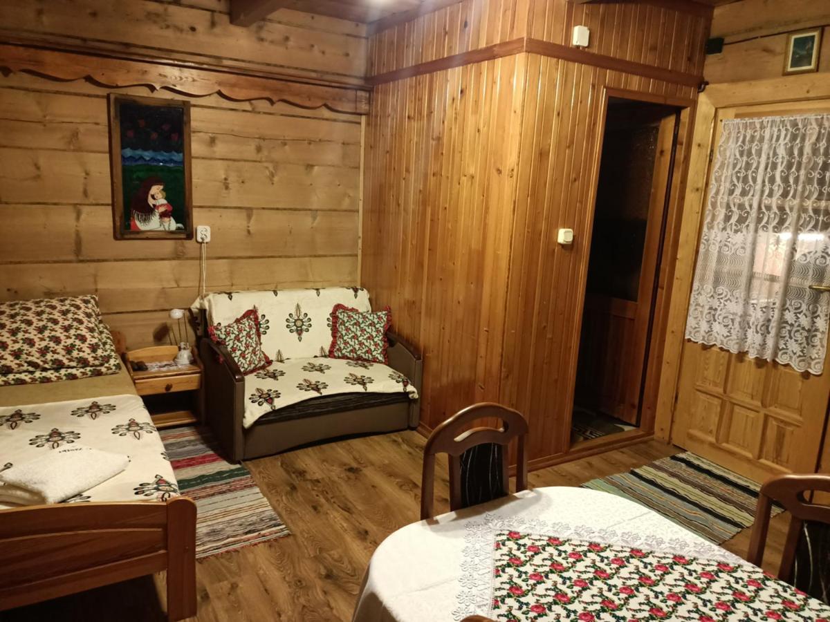 Family Room with Balcony photo 2