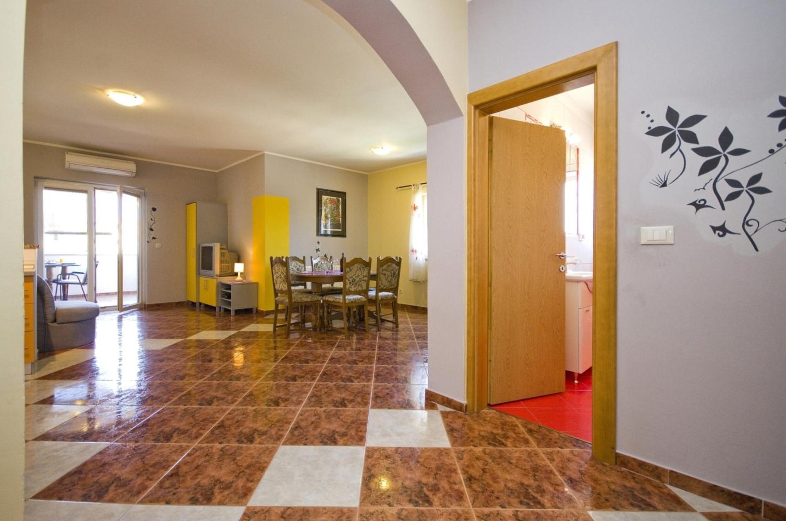 Two-Bedroom Apartment with Balcony photo 1