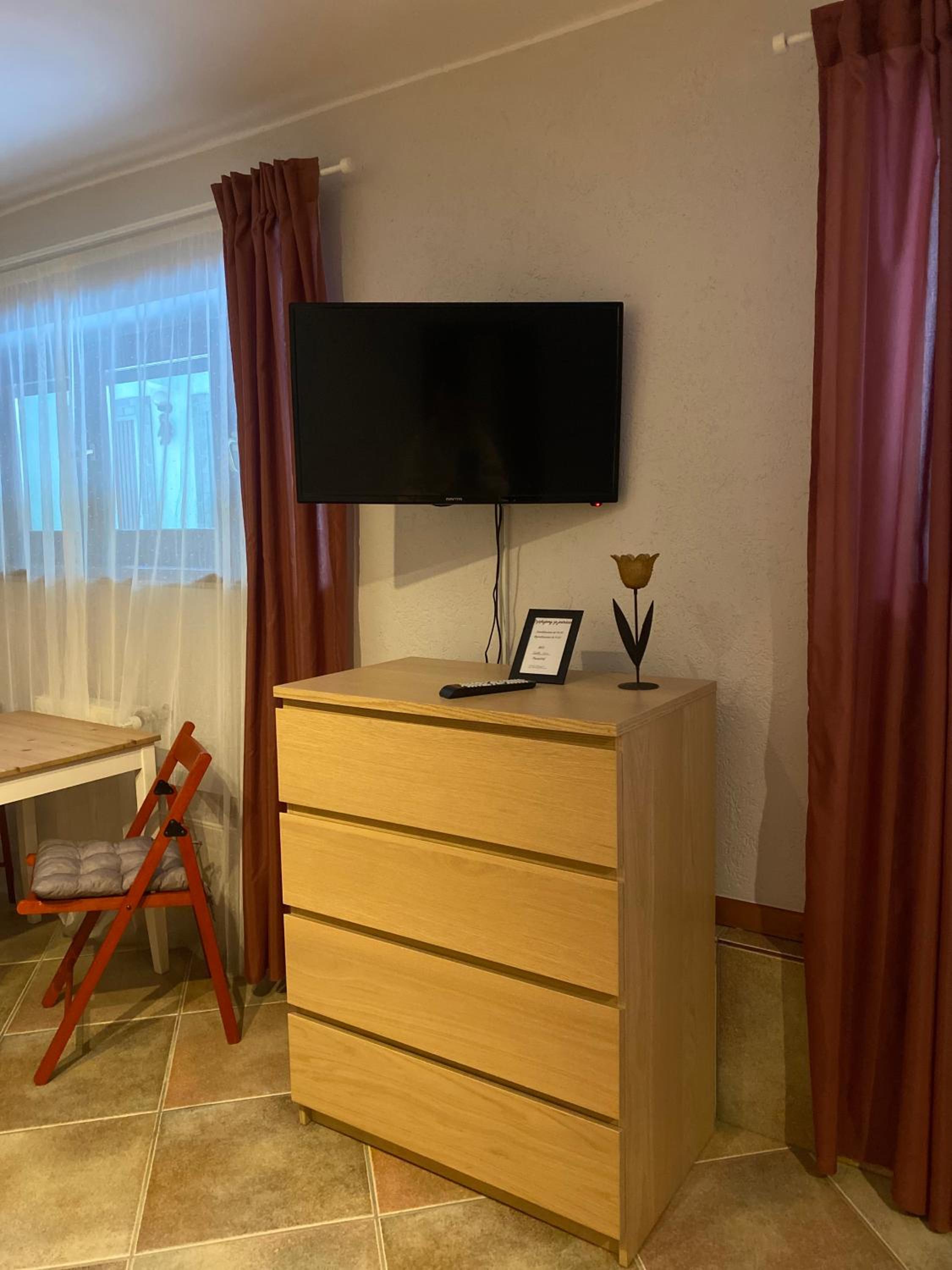 Basic Triple Room photo 1
