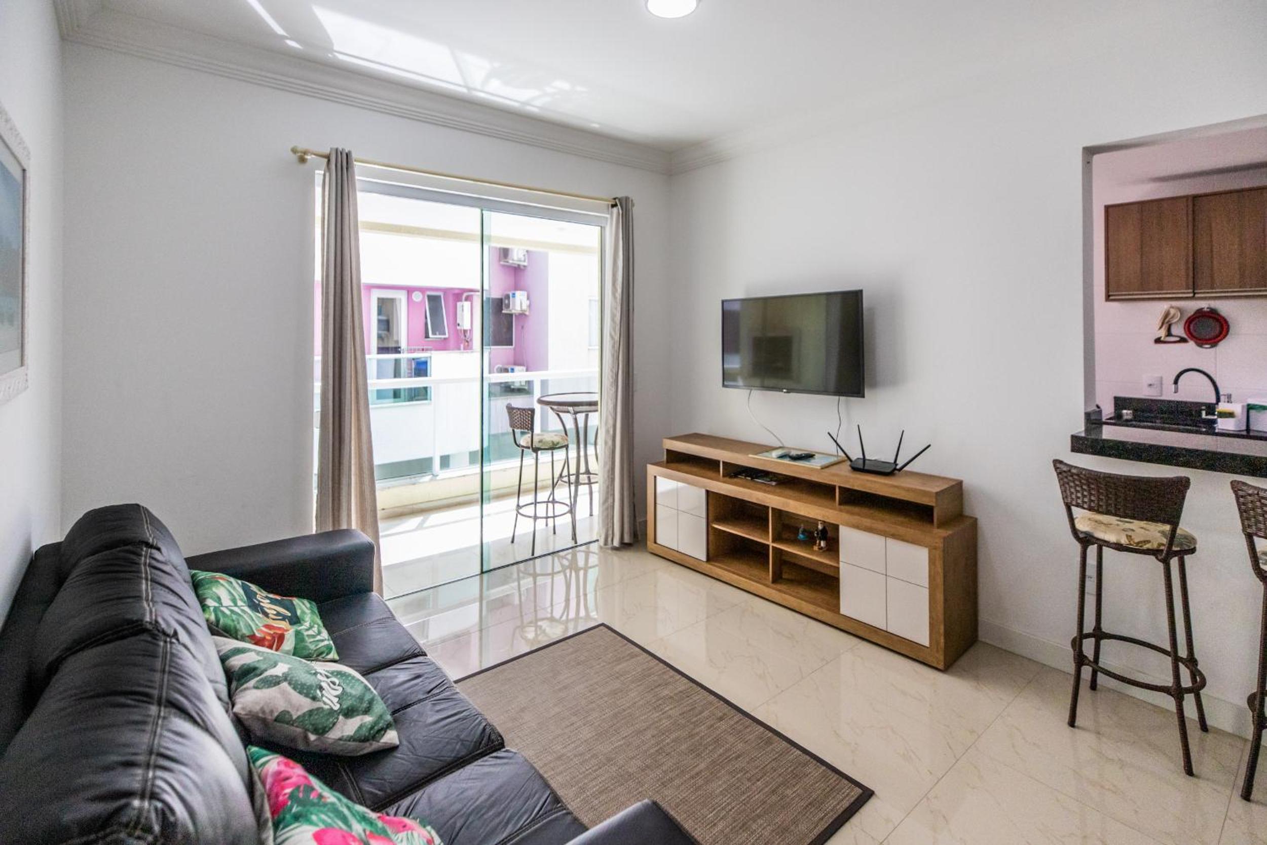 Apartment with Shower