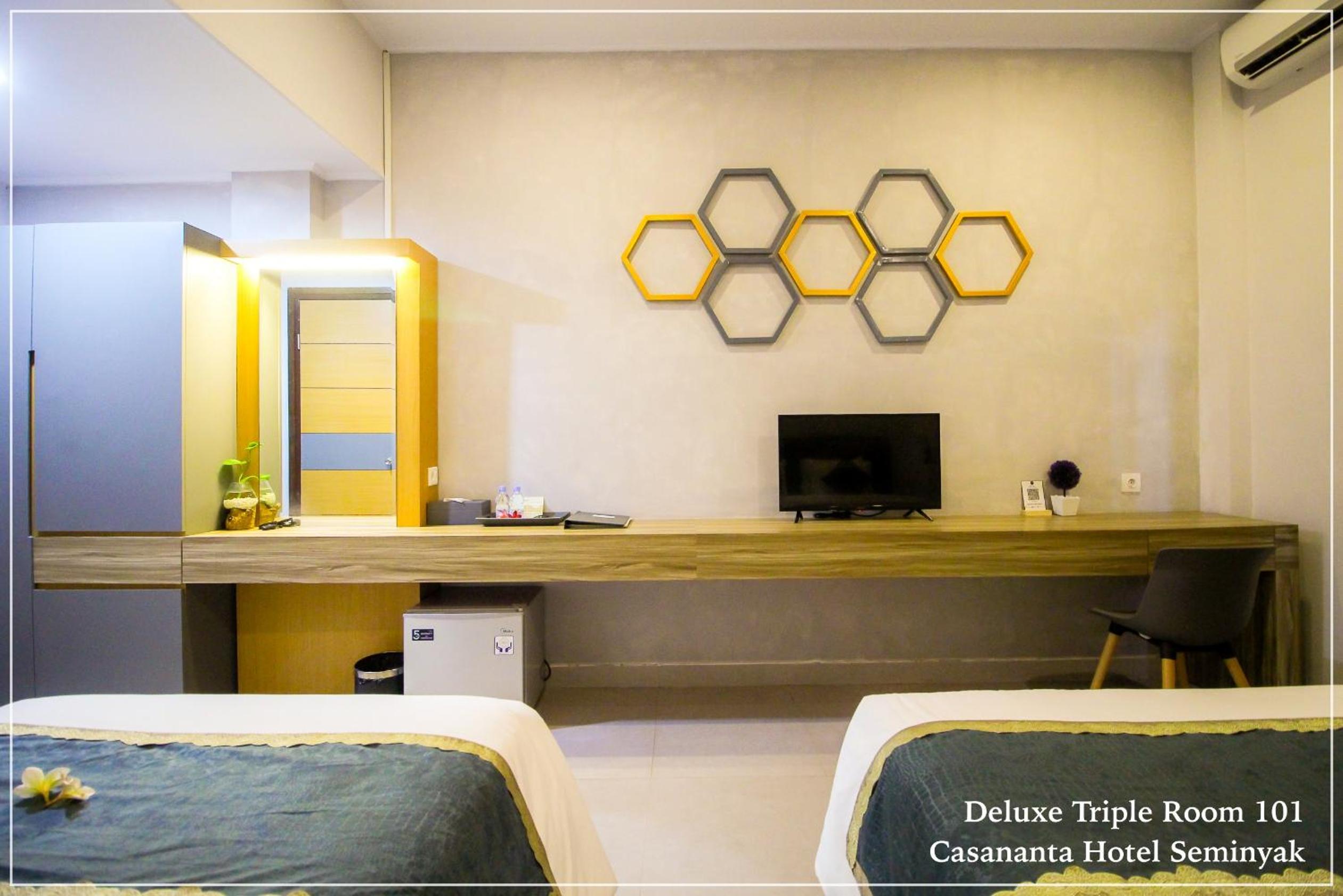 Deluxe Triple Room - Photo 12