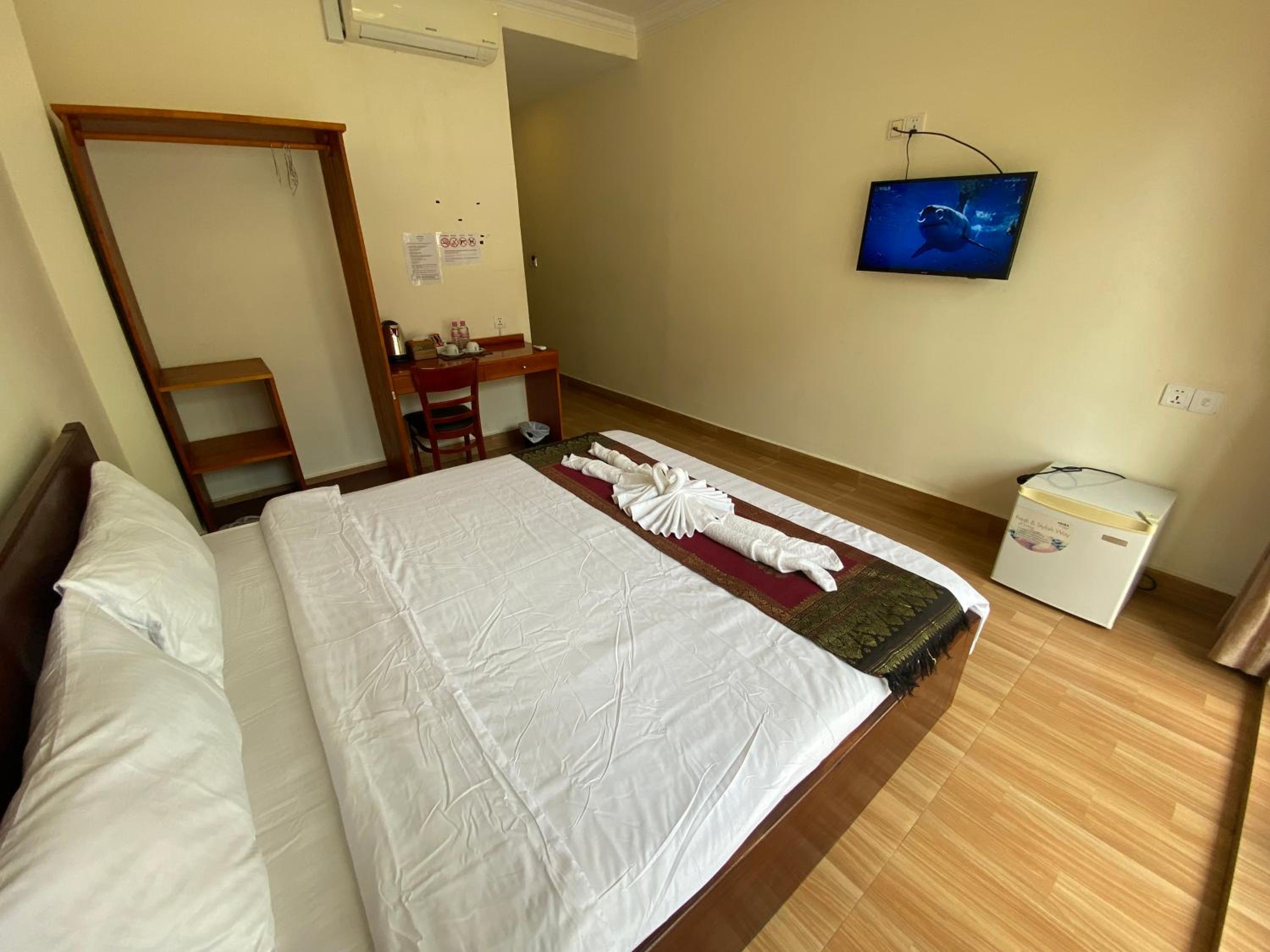 Deluxe Double Room - Photo 10