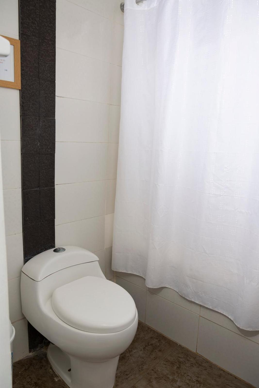 Queen Room with Sea View - Photo 11