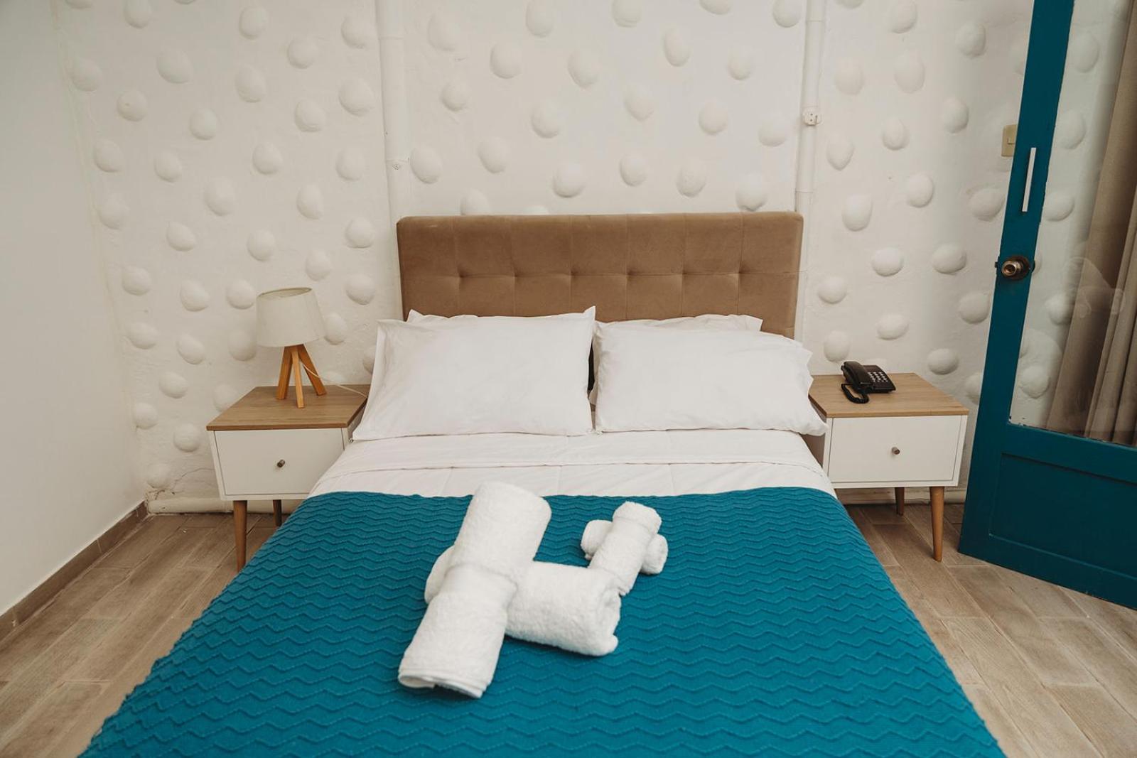 Double Room - Photo 13