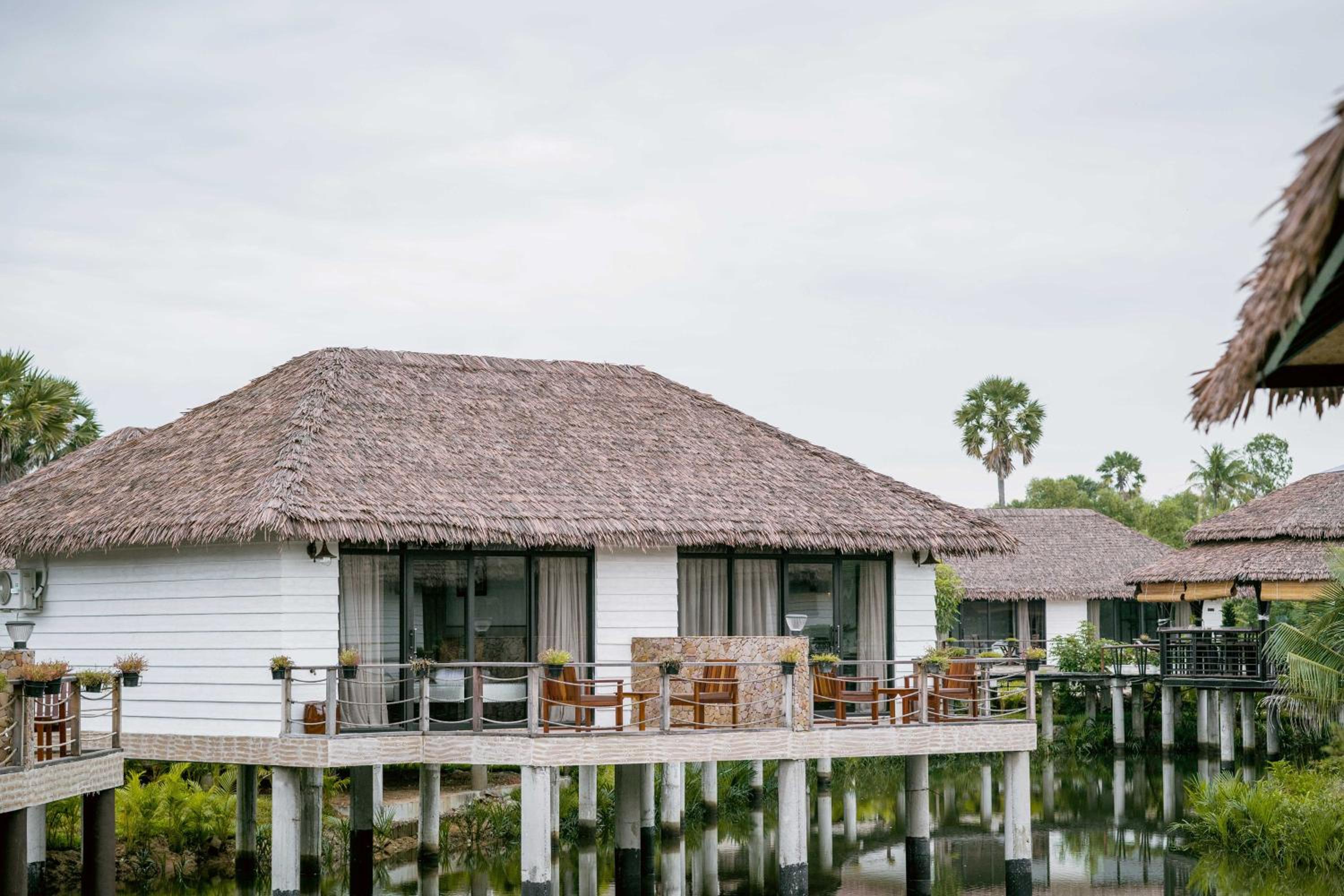 Twin Bungalow River View - Free City Shuttle Service  - Photo 8