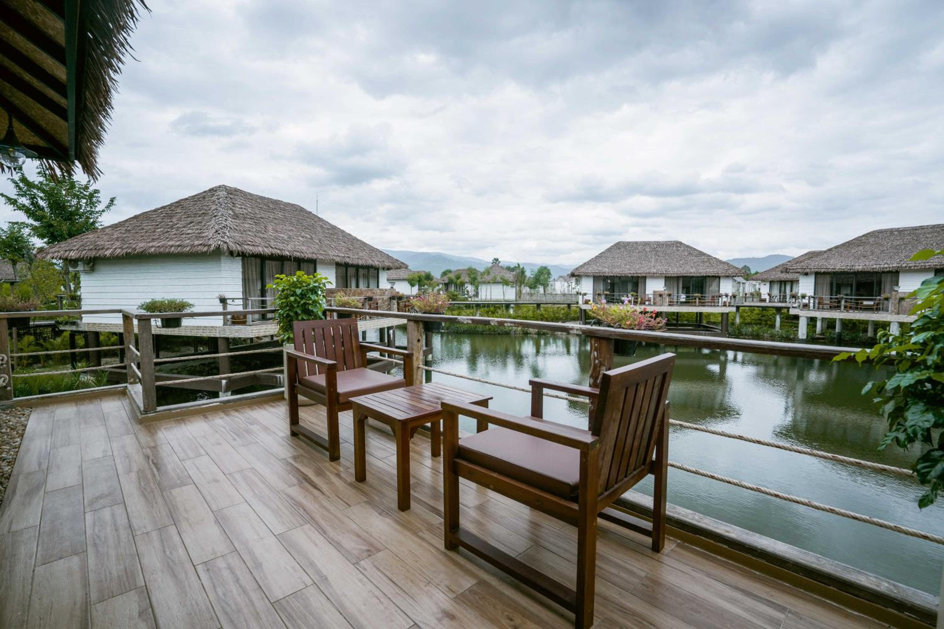 Twin Bungalow River View - Free City Shuttle Service  - Photo 10