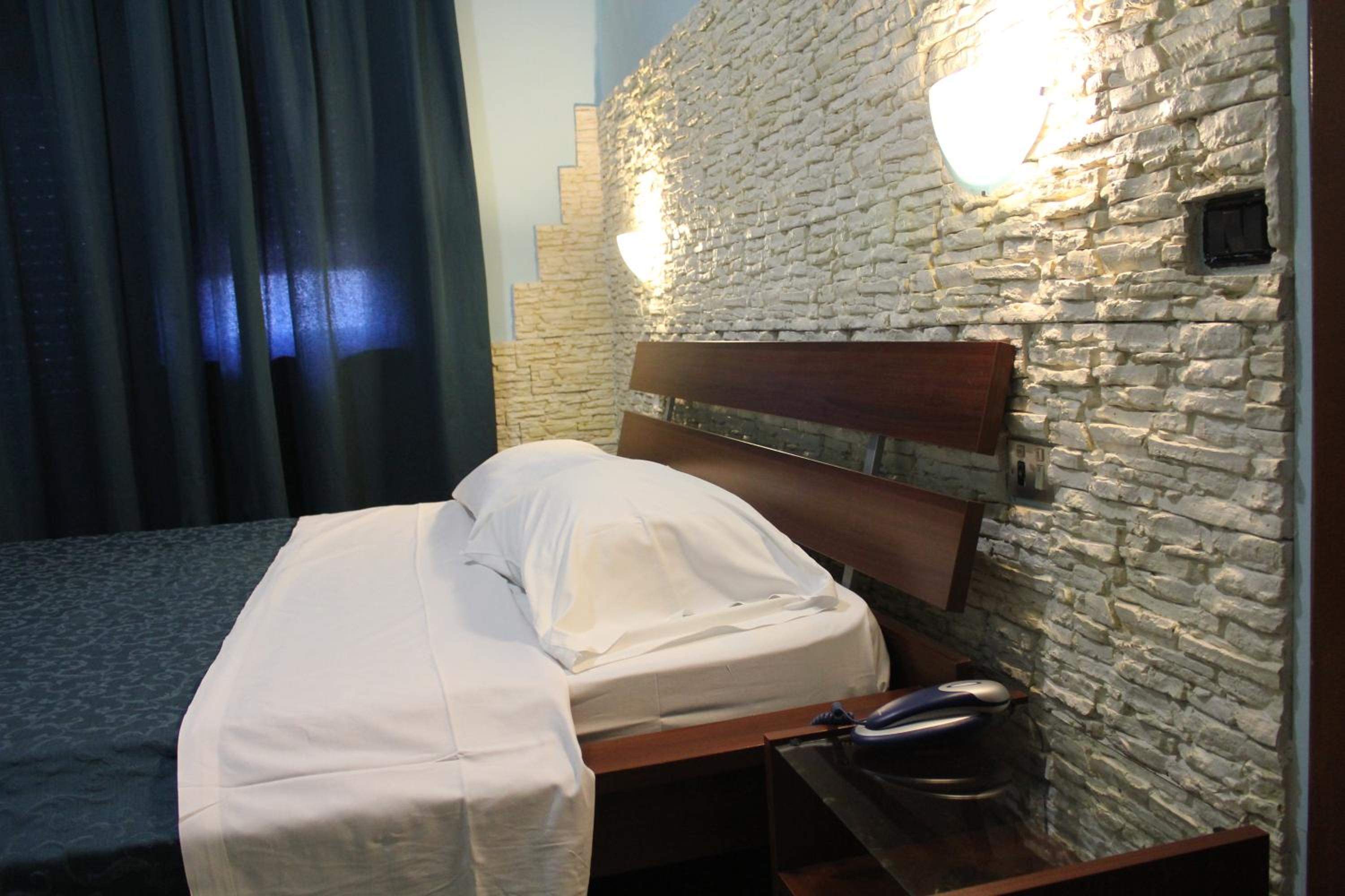 Double Room with Balcony and Sea View