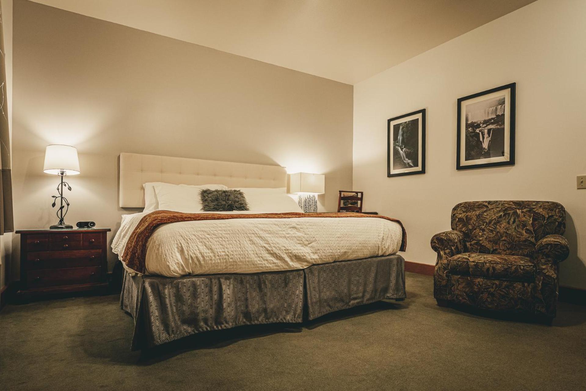 King Room with Pool View