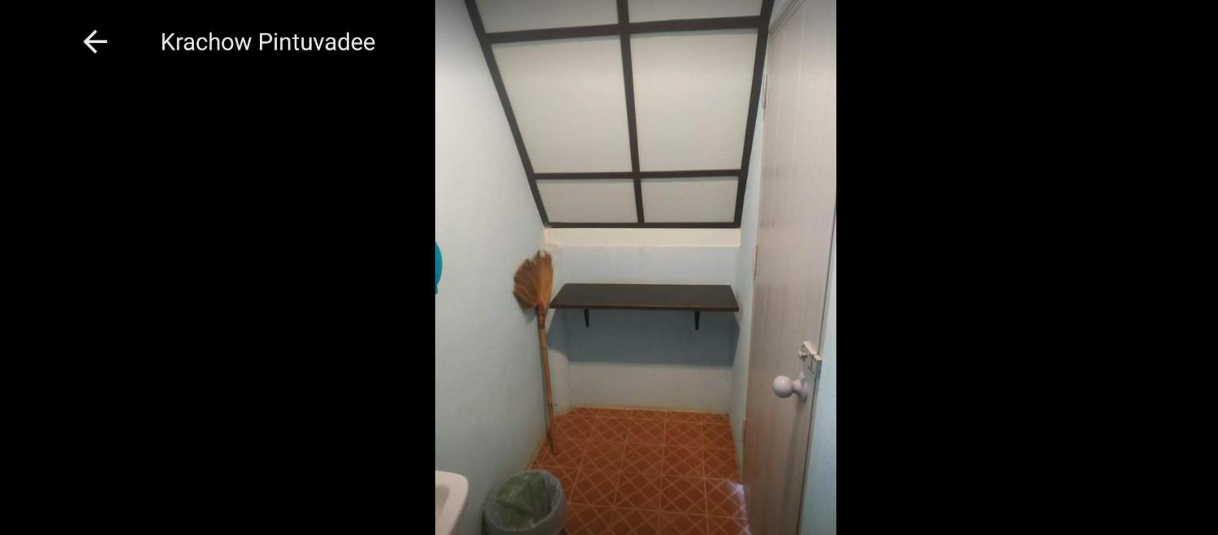 One-Bedroom House - Photo 11