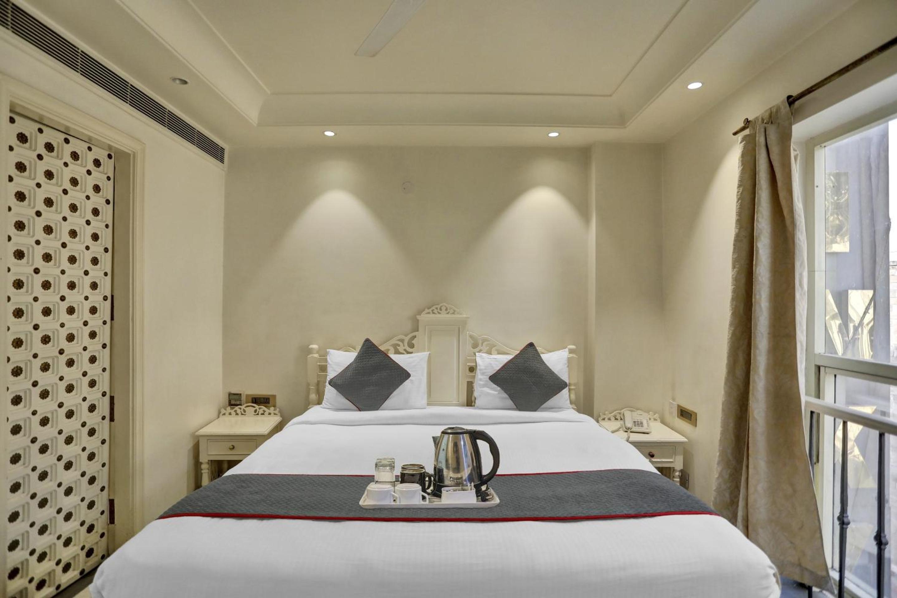 Heritage Boutique Room - Photo 6