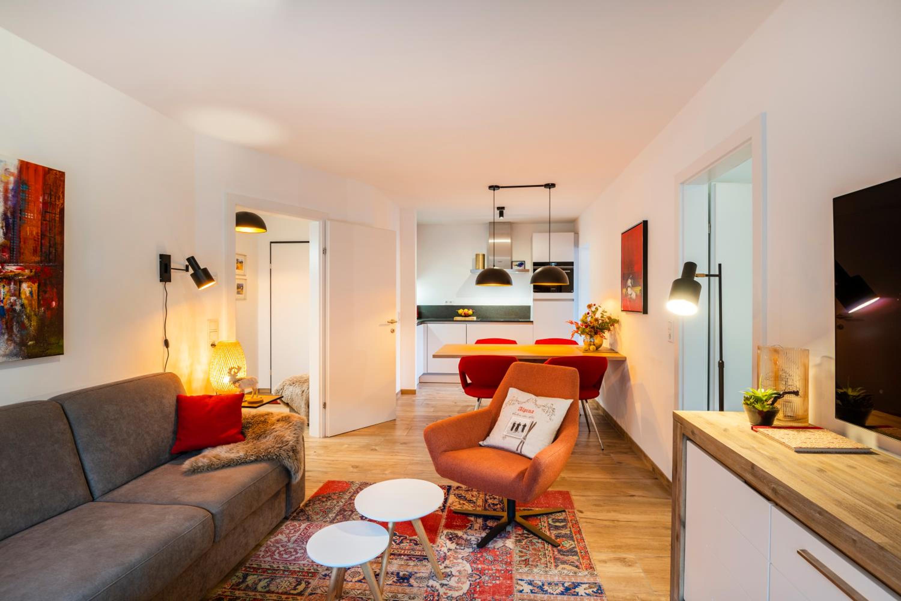 Three-Bedroom Apartment photo 2