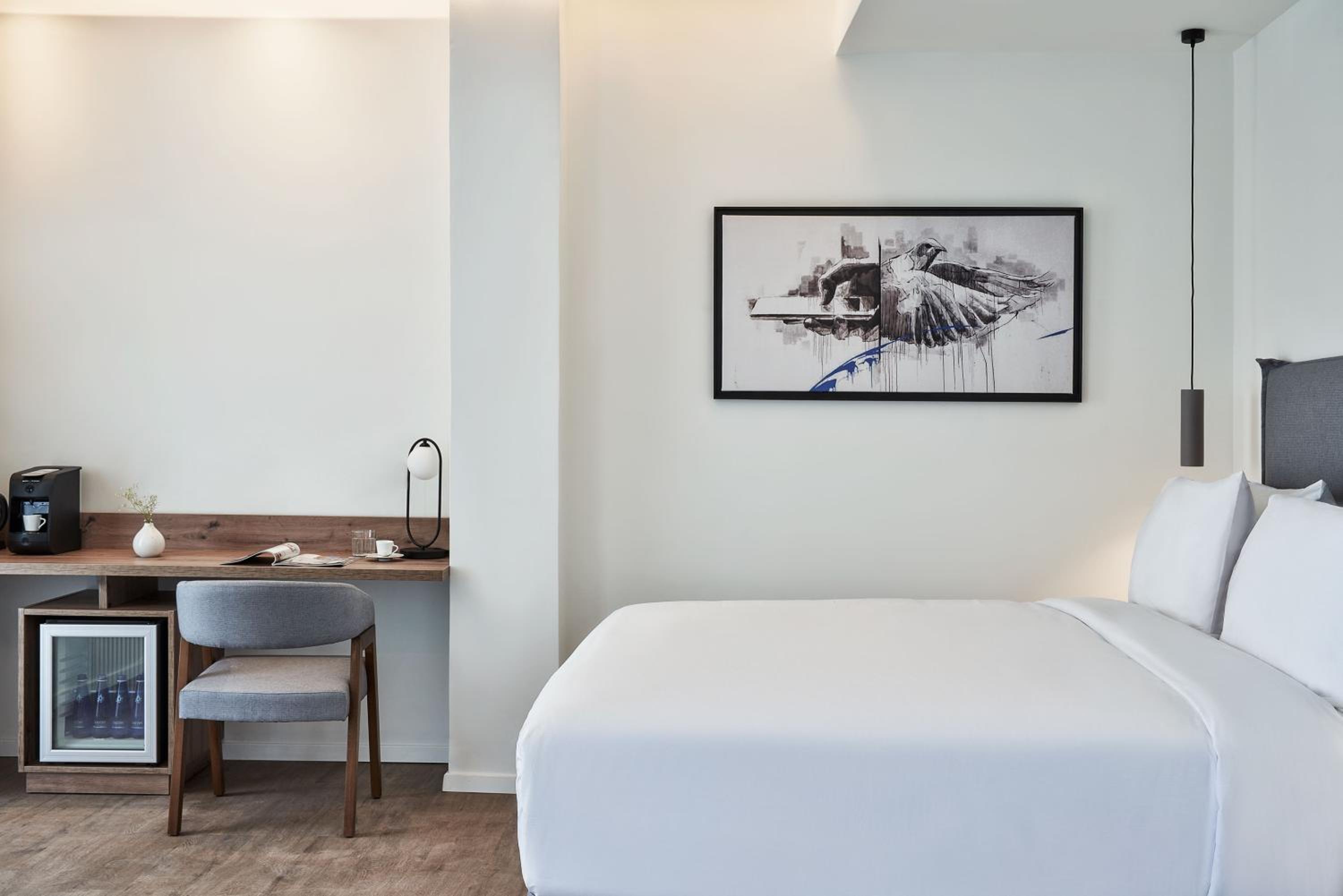 Executive Suite Veranda thumbnail 5