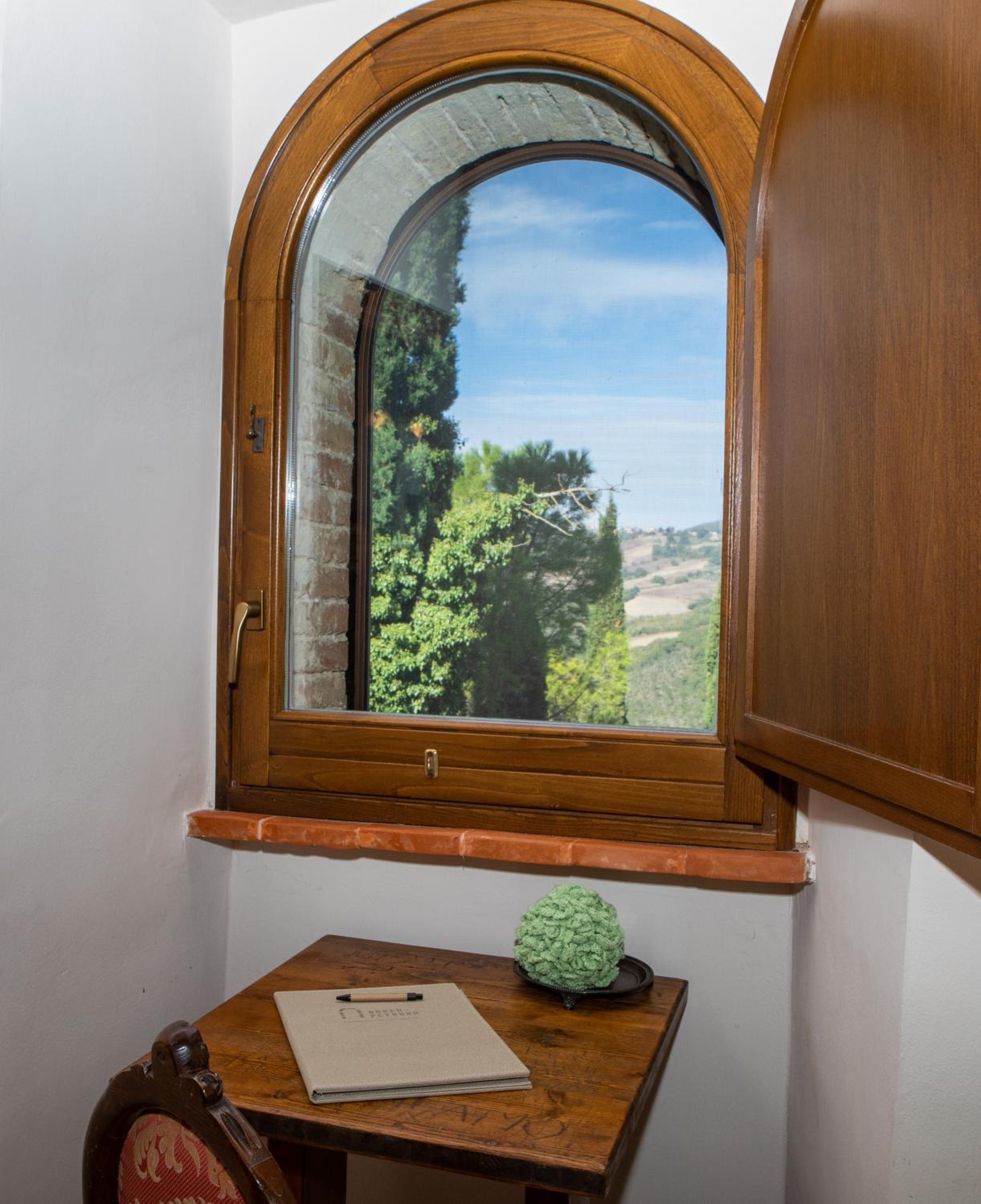 Double Room - Photo 5