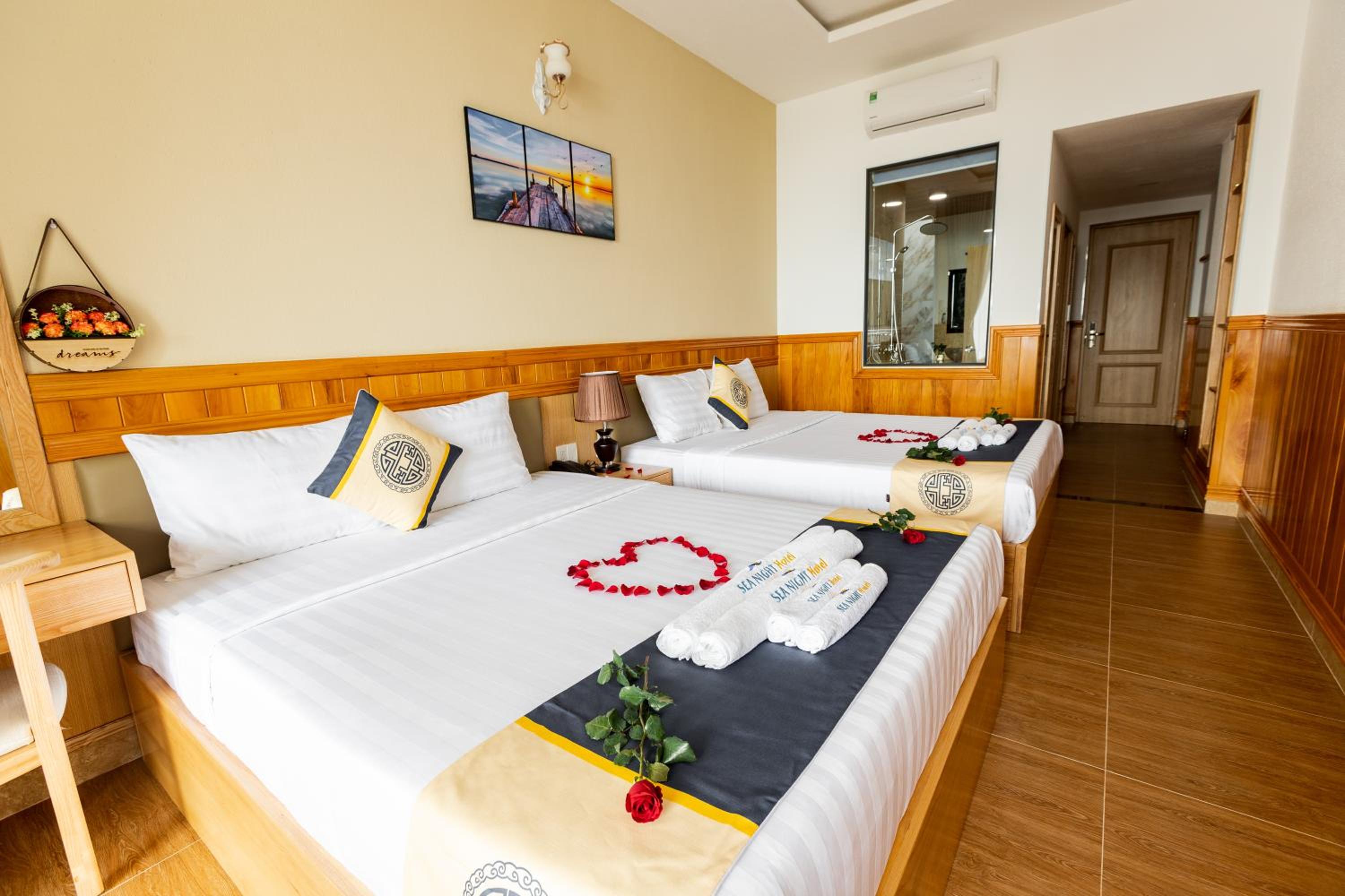 Quadruple Room with Balcony