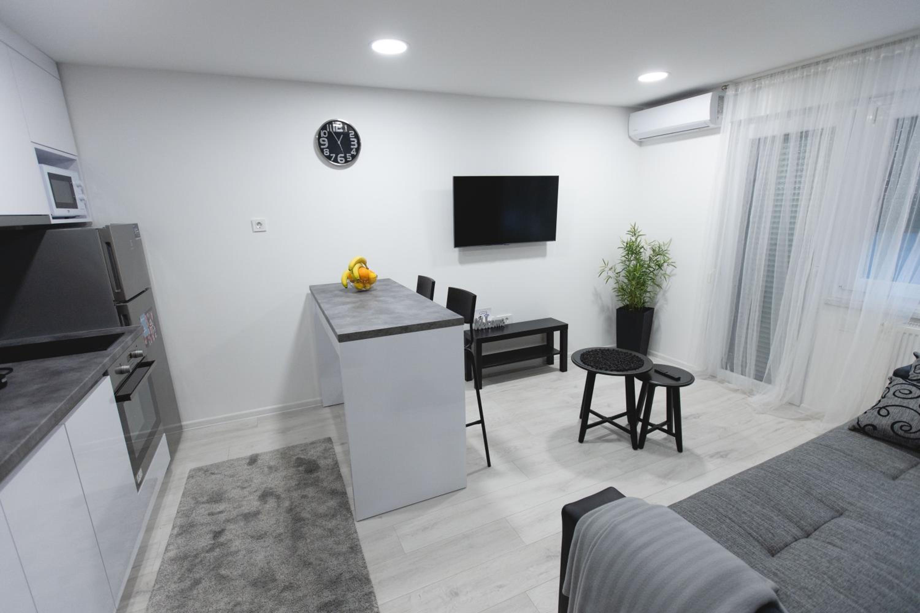 Two-Bedroom Apartment - Photo 14