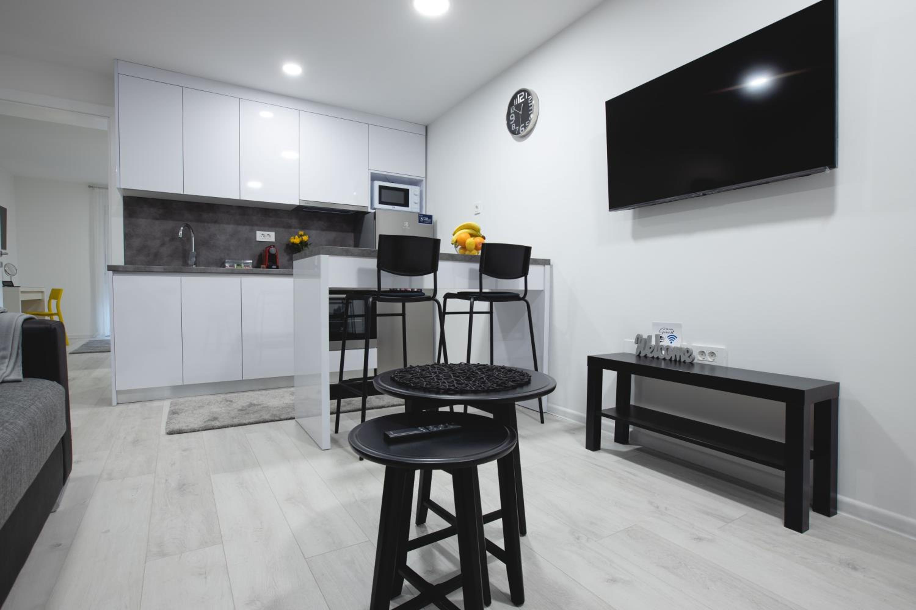 Two-Bedroom Apartment - Photo 11