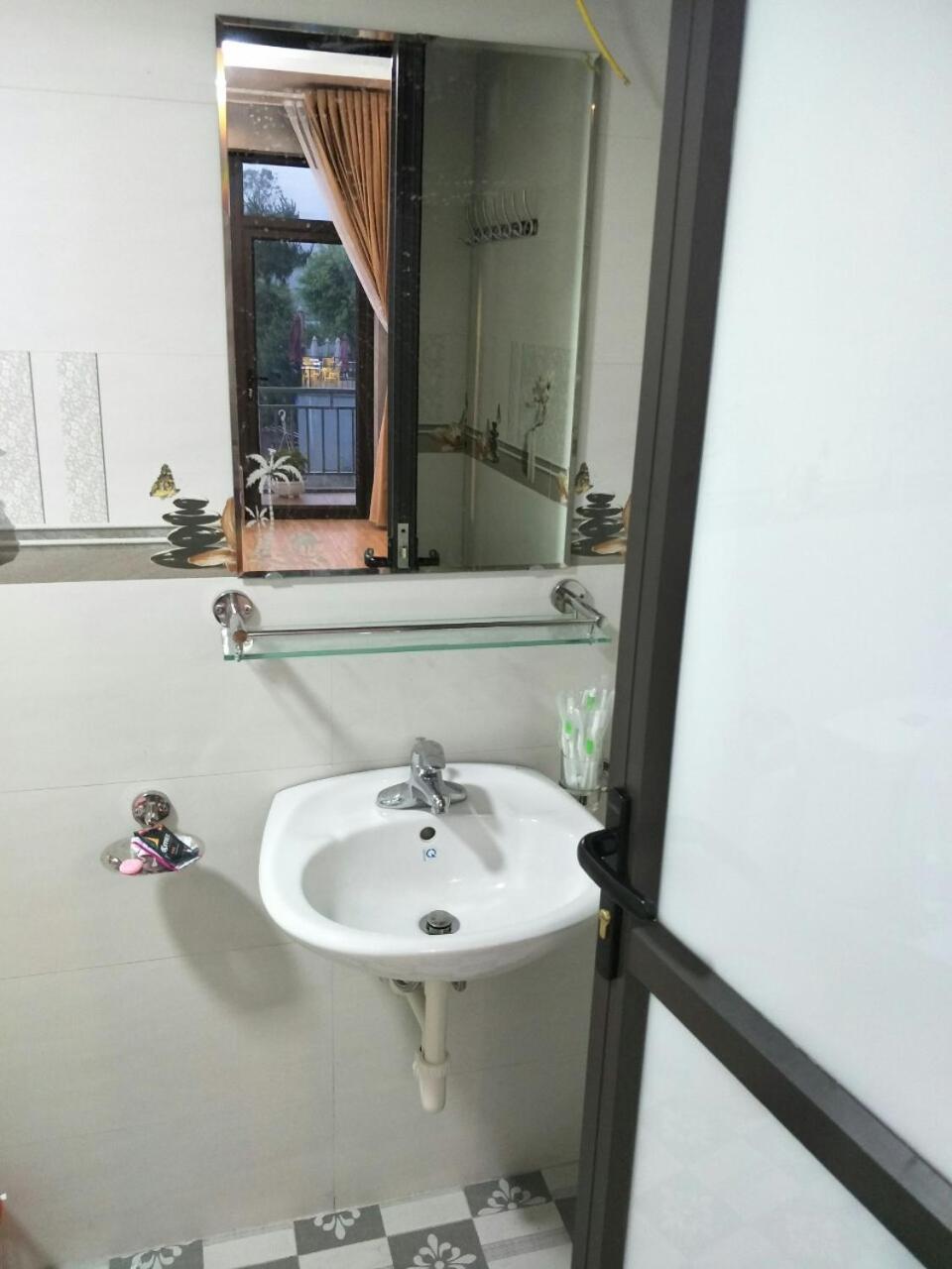 Double Room - Photo 11
