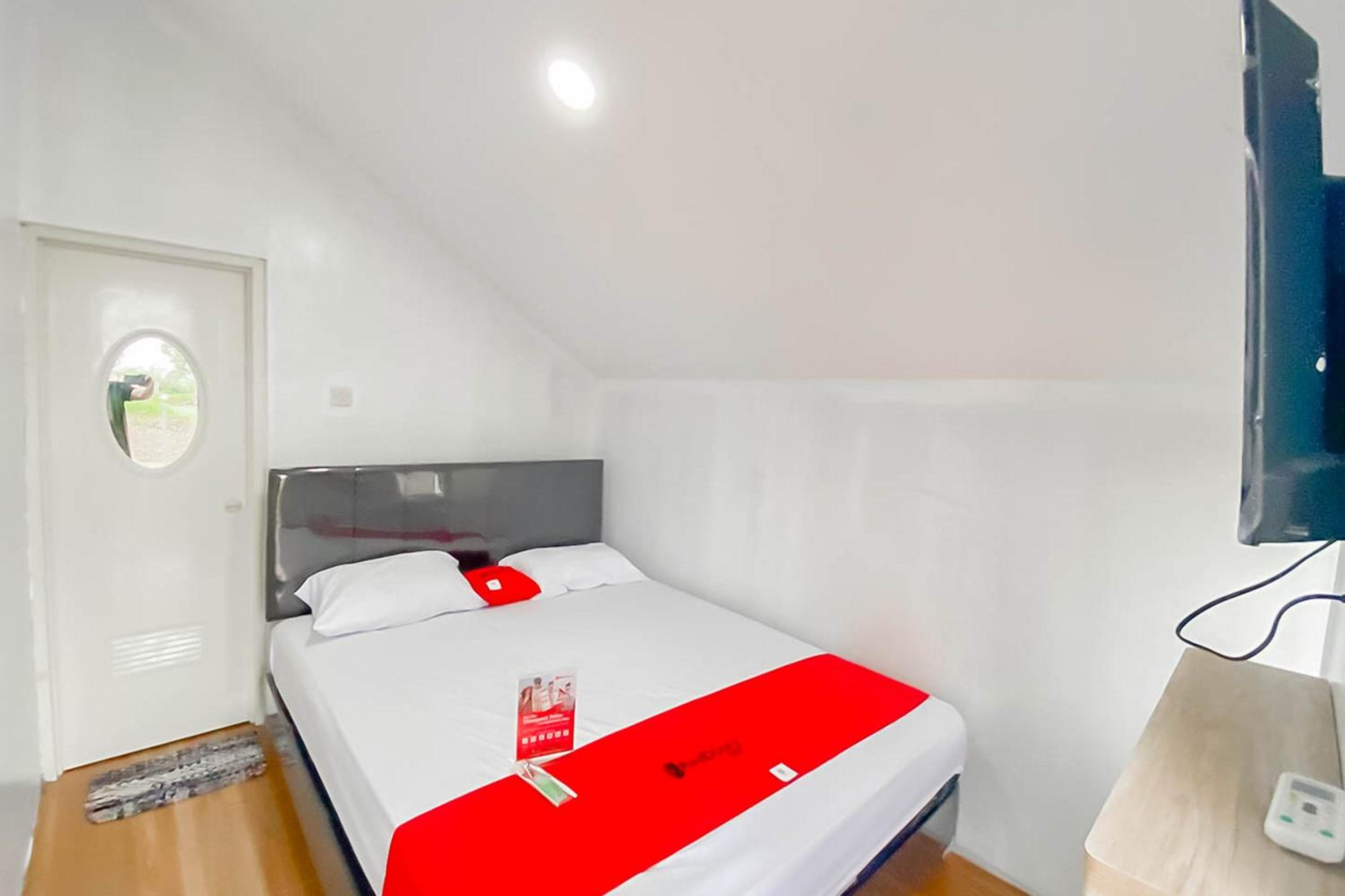 Standard Double Room - Photo 4
