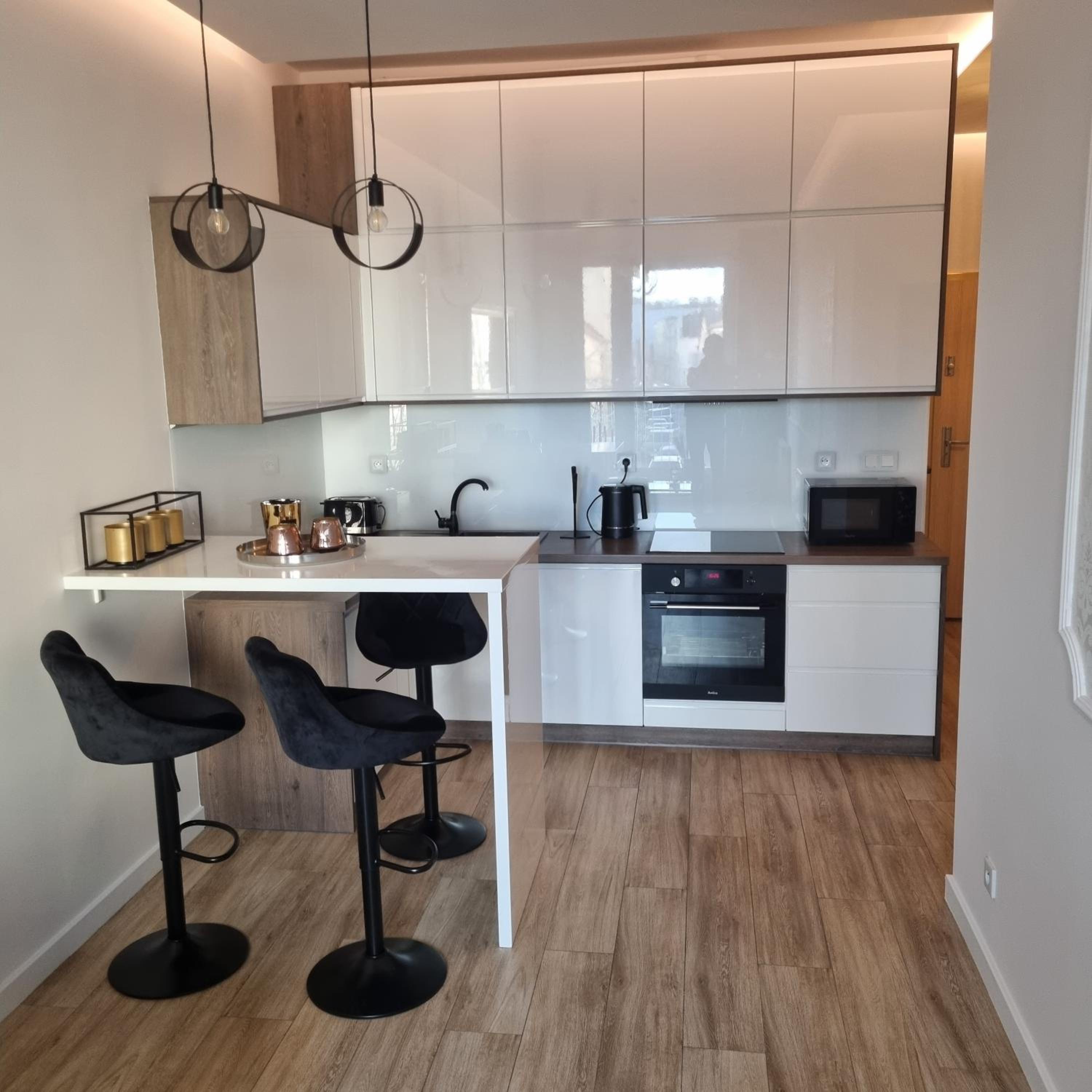 One-Bedroom Apartment - Photo 4