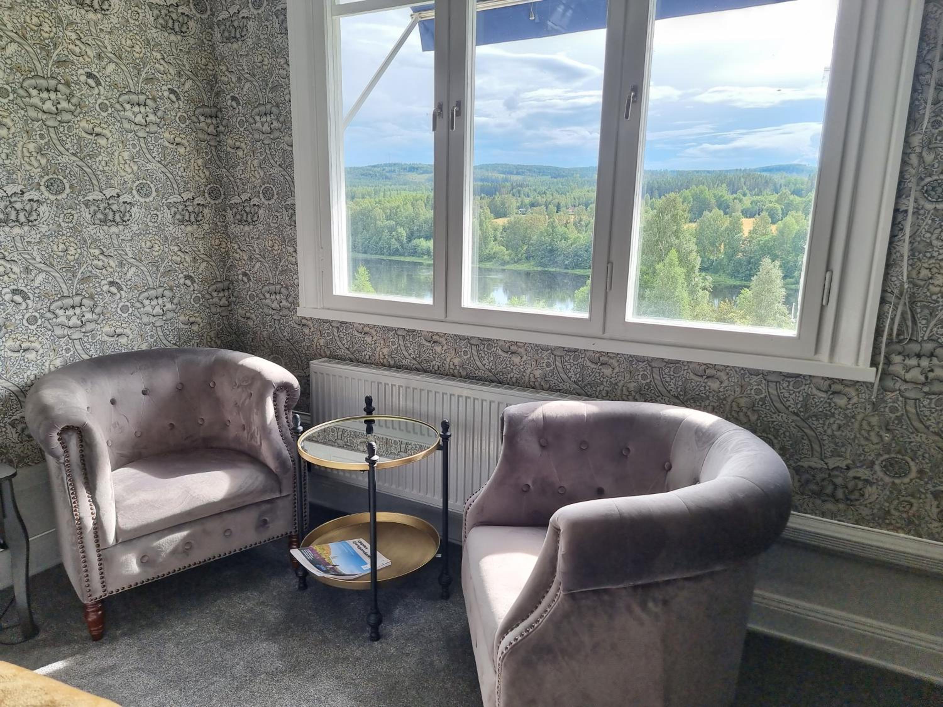 Double Room with Lake View - Photo 2