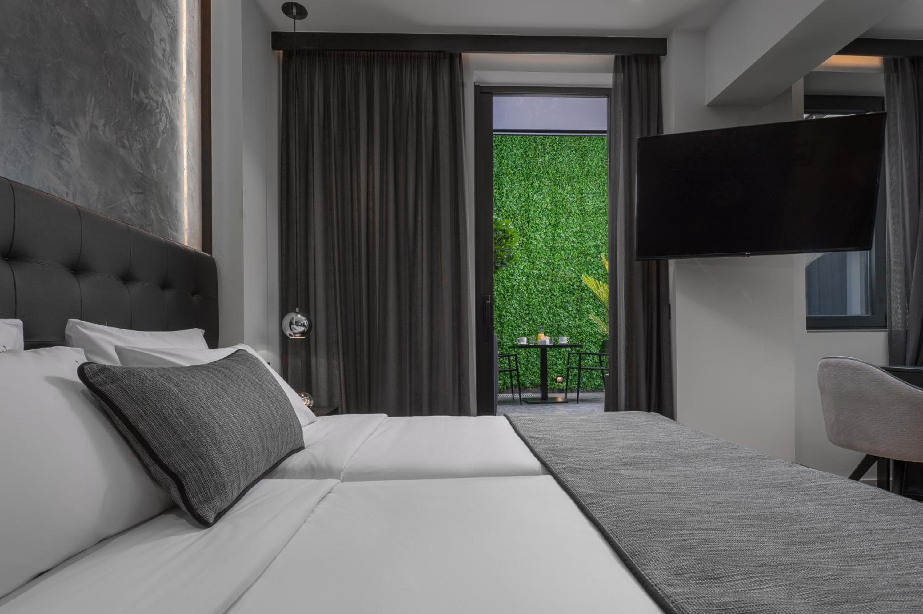 Double Room with Patio