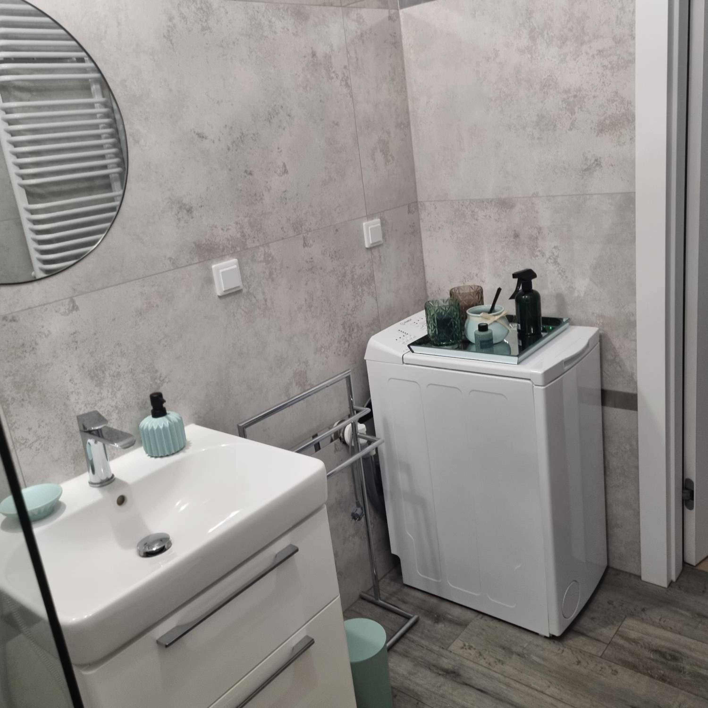 One-Bedroom Apartment - Photo 6