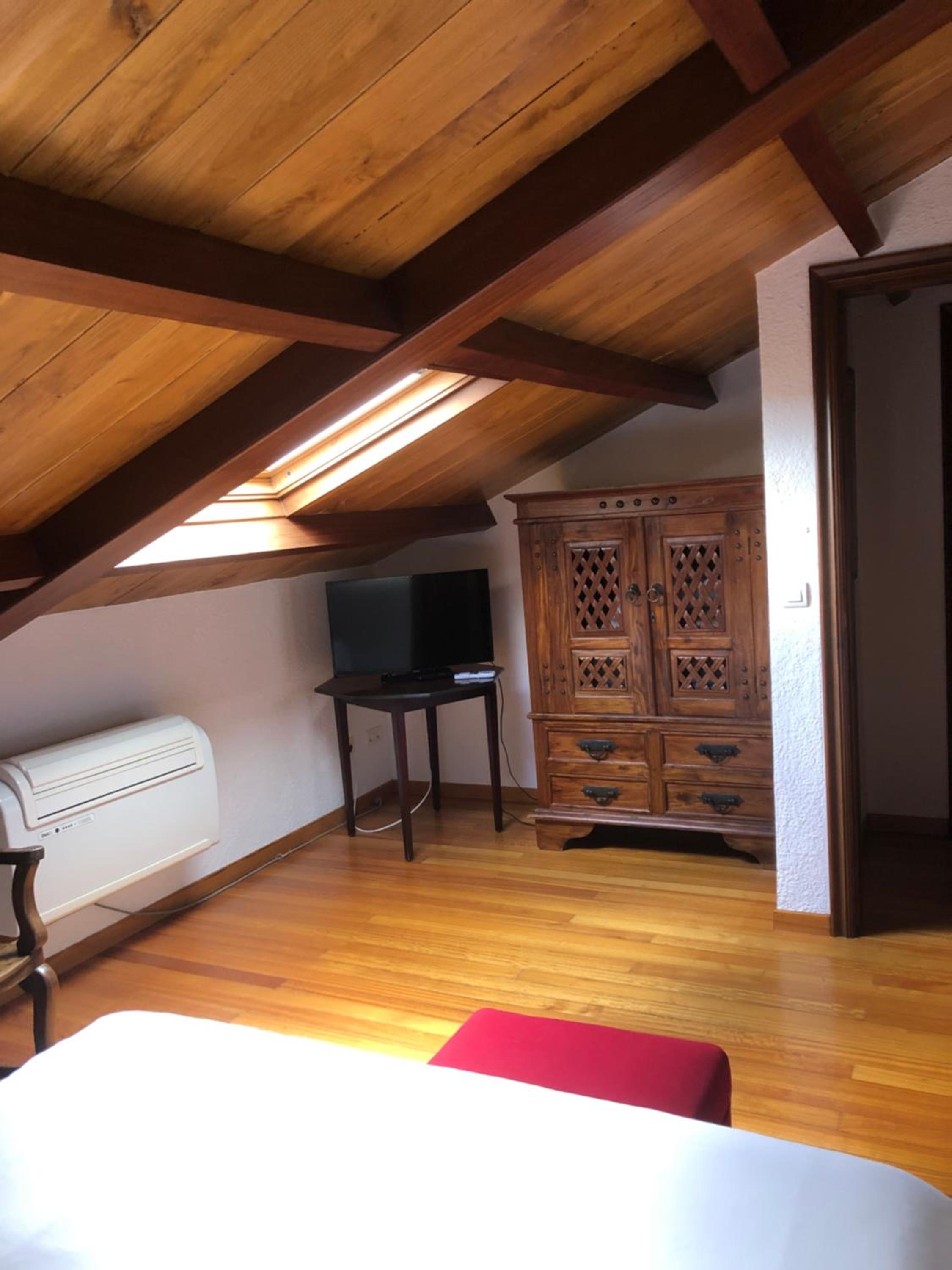 Attic Junior Suite - Photo 3