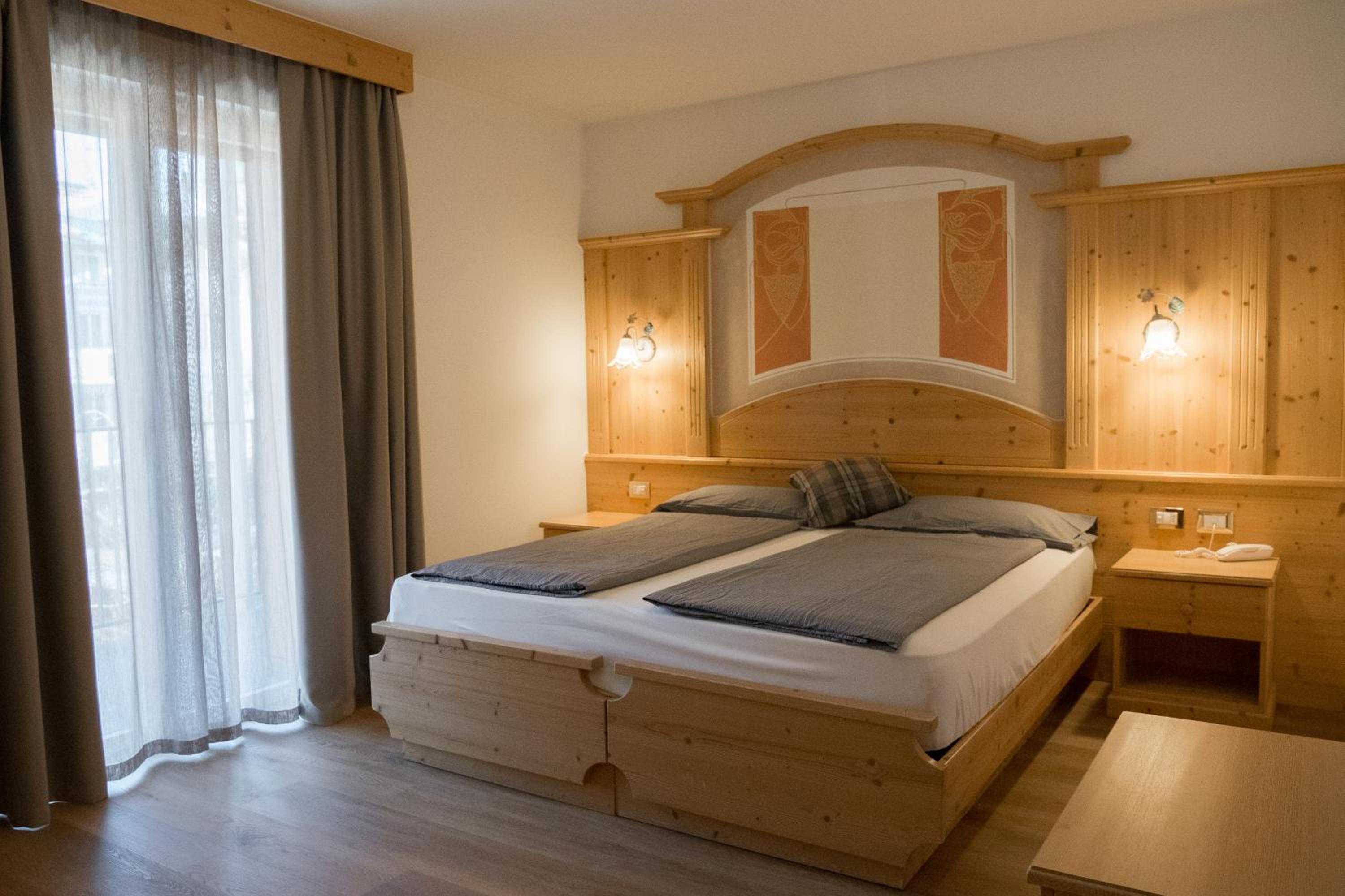 Superior Double or Twin Room photo 2
