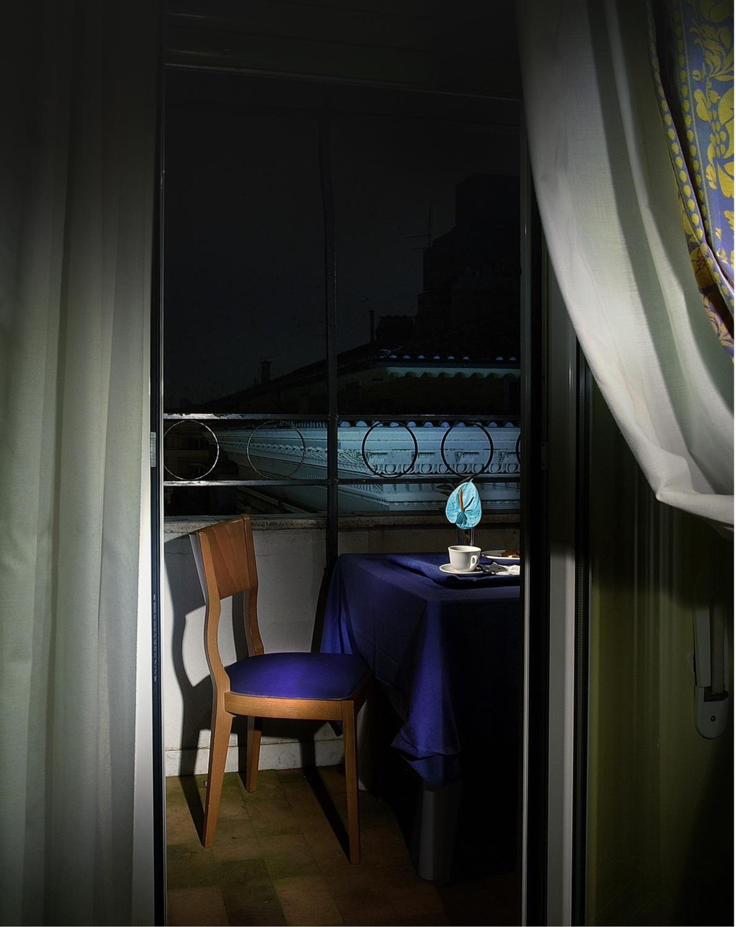 Superior Double Room thumbnail 5