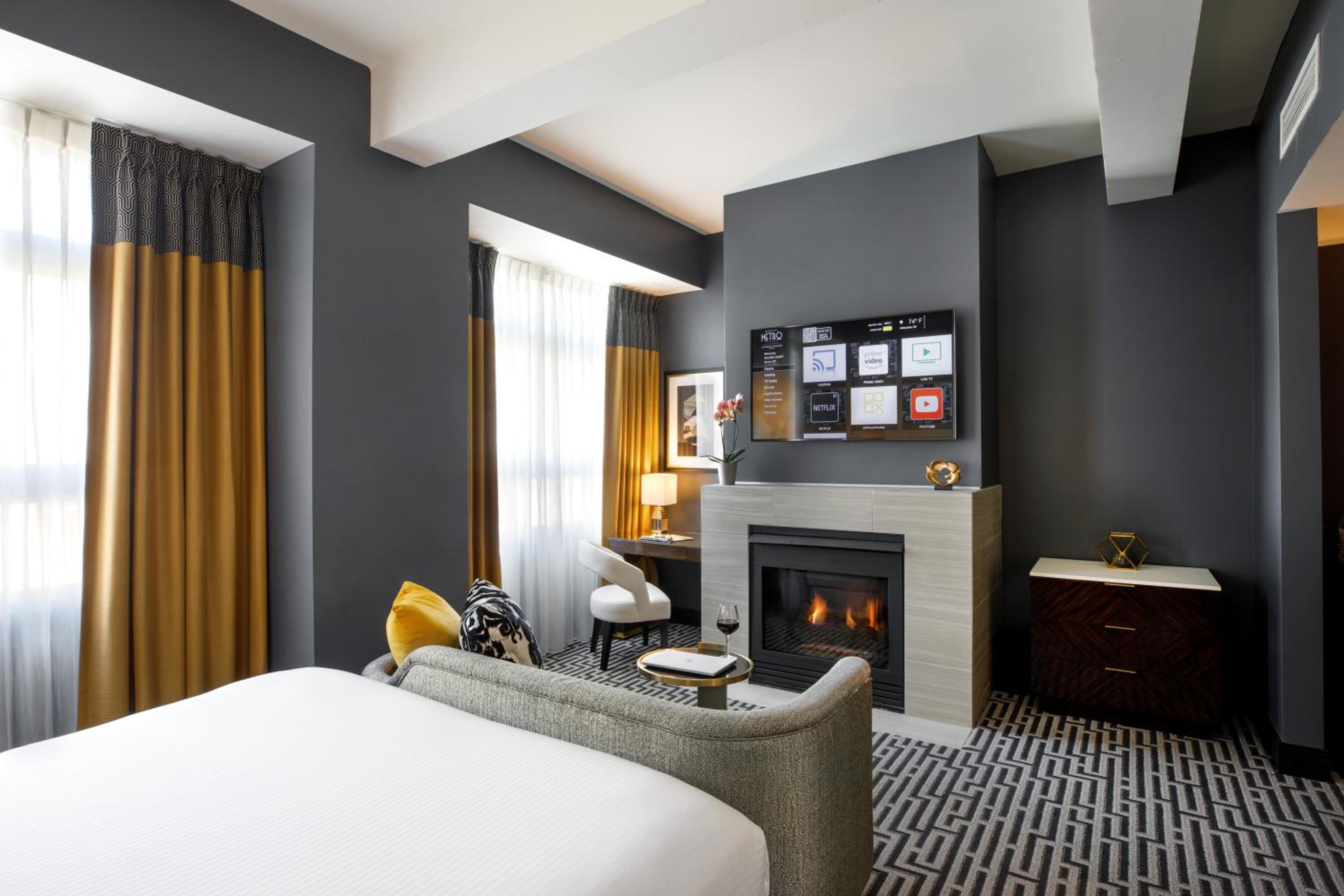 Spa King Room with Fireplace