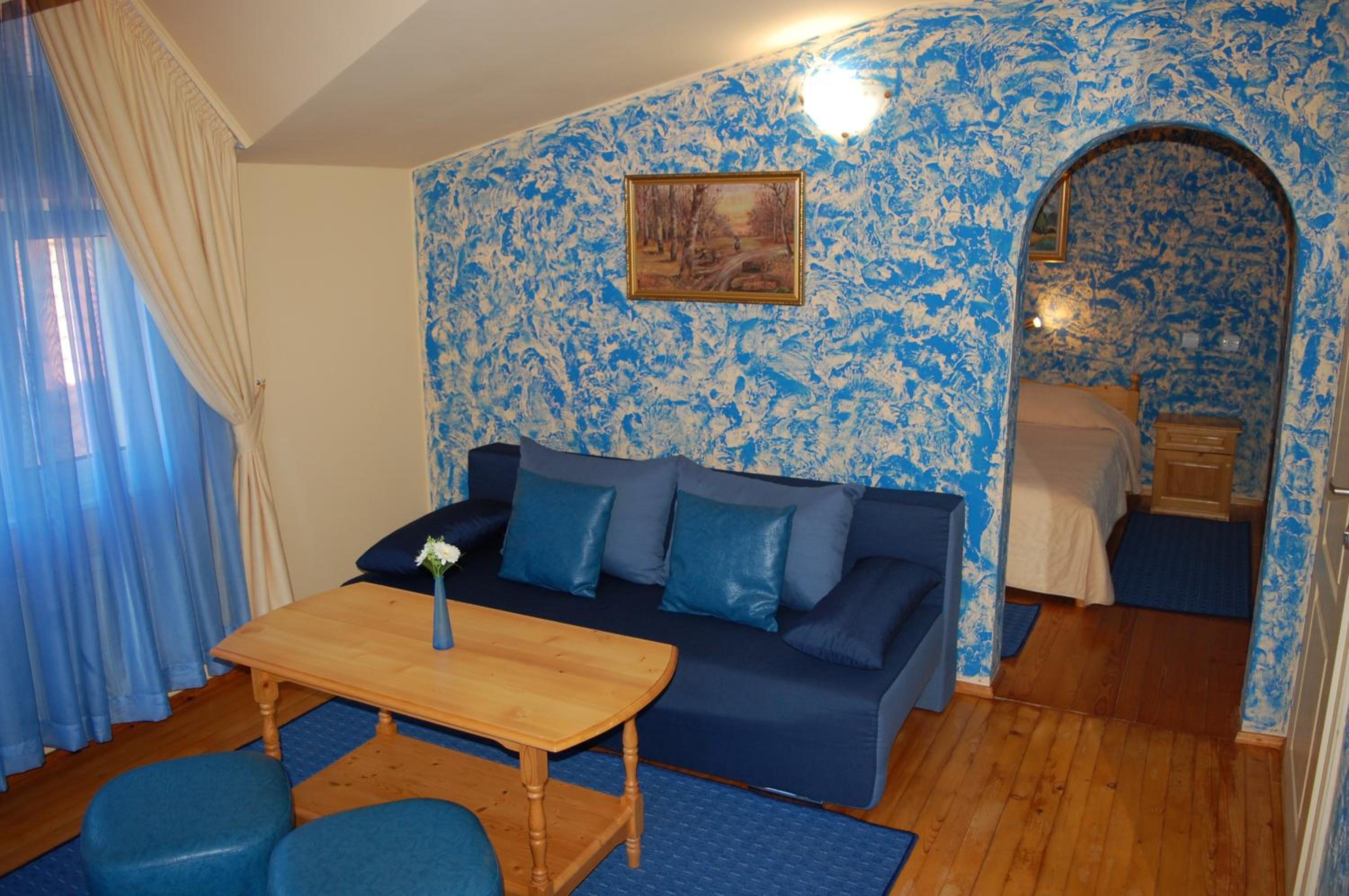 Apartment With Lake View