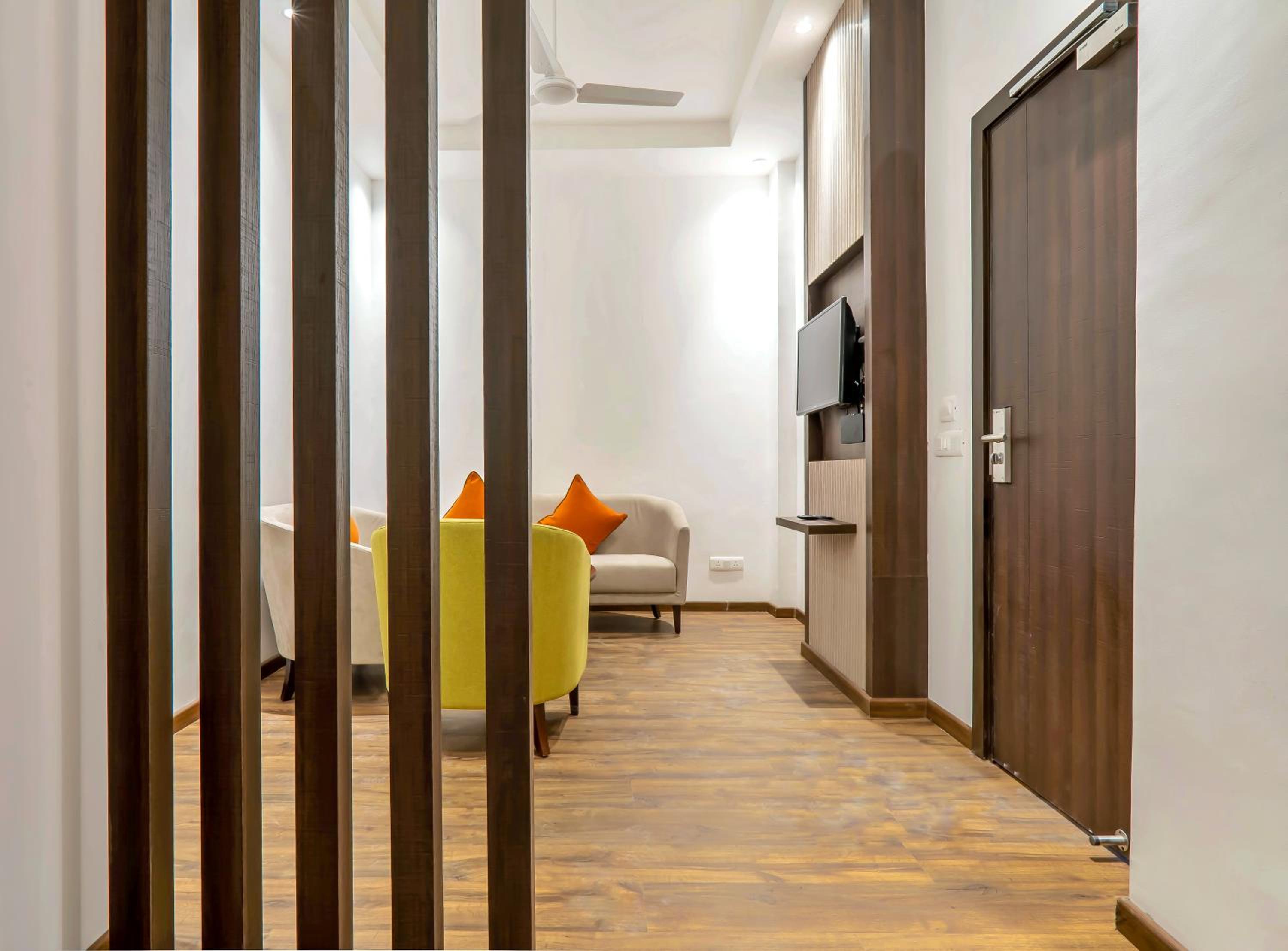 Family Room - Photo 8